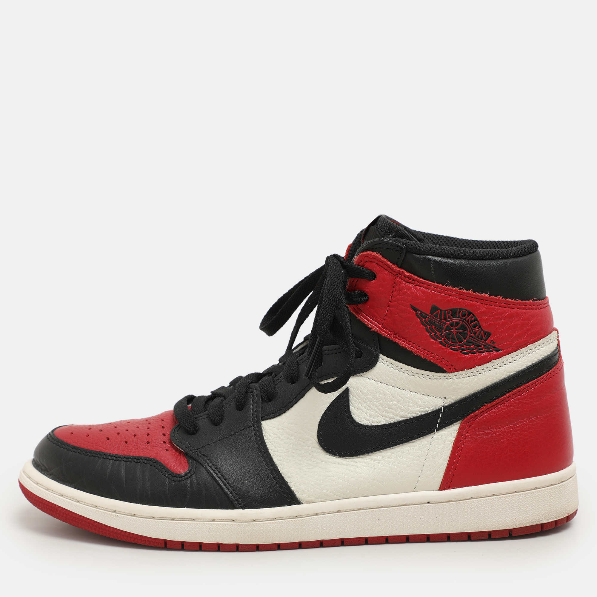 Air Jordans Tricolor Leather Air Jordan 1 Retro High Top Sneakers Size 45, Red
Air Jordans Tricolor Leather Air Jordan 1 Retro High Top Sneakers Size 45, Red