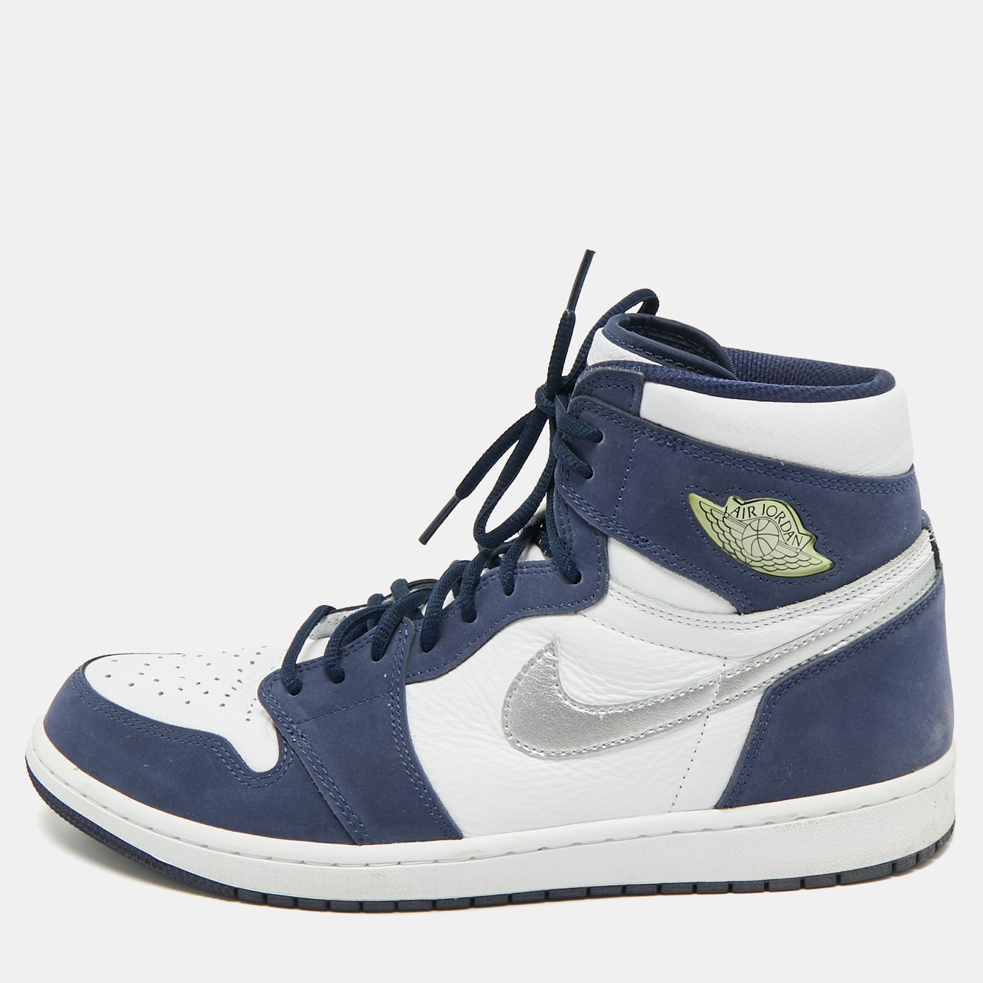 Air Jordans Navy Blue/White Suede and Leather Jordan 1 Retro High CO.JP Midnight Navy Sneakers Size 46
Air Jordans Navy Blue/White Suede and Leather Jordan 1 Retro High CO.JP Midnight Navy Sneakers Size 46