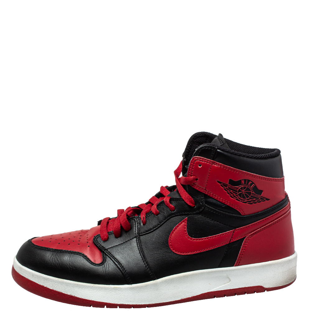 Nike Air Jordans 1 Retro Bred "Banned" Red/Black Leather High Top Sneaker Size
Nike Air Jordans 1 Retro Bred "Banned" Red/Black Leather High Top Sneaker Size