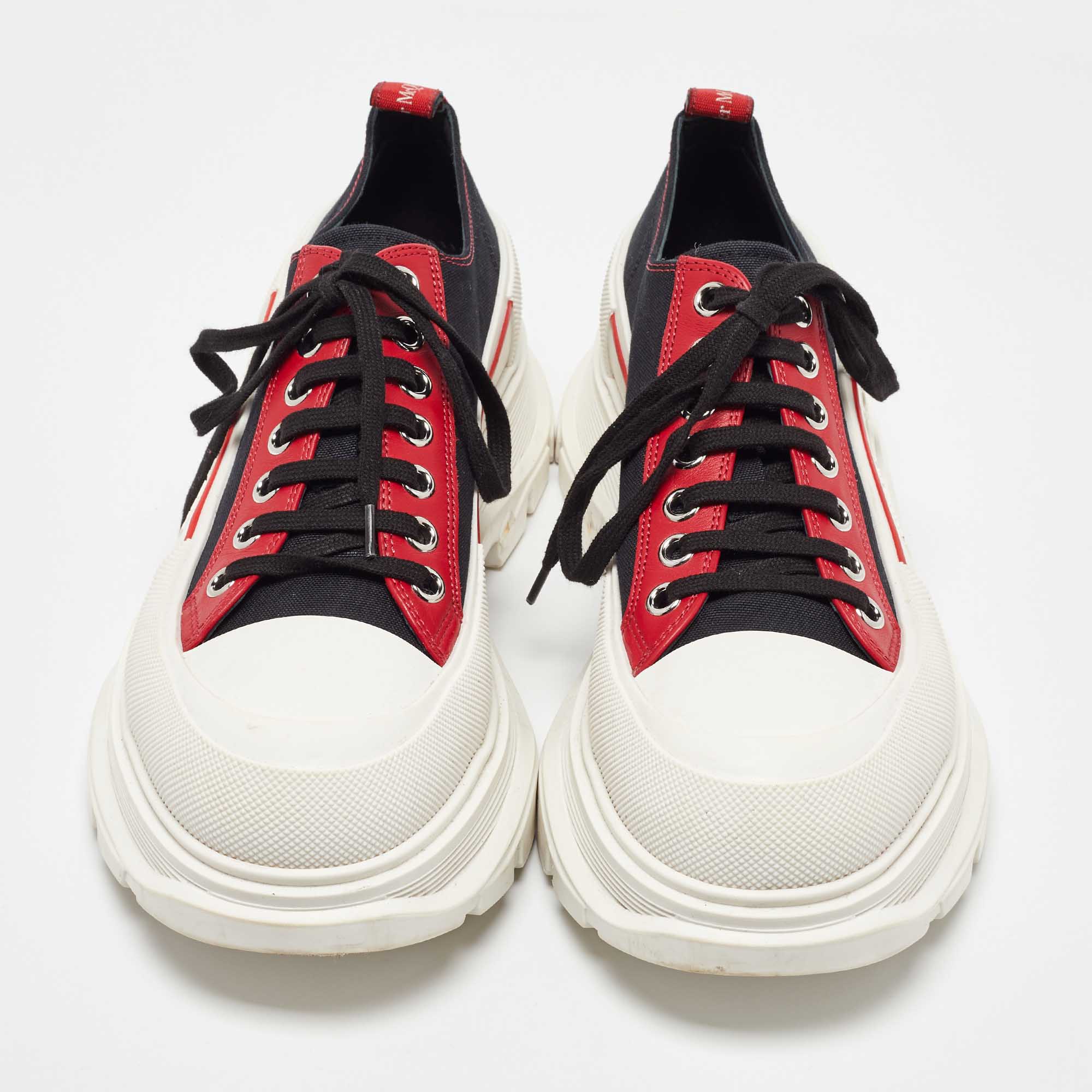 Alexander McQueen Black/Red Canvas And Leather Tread Low Sneakers Size 44