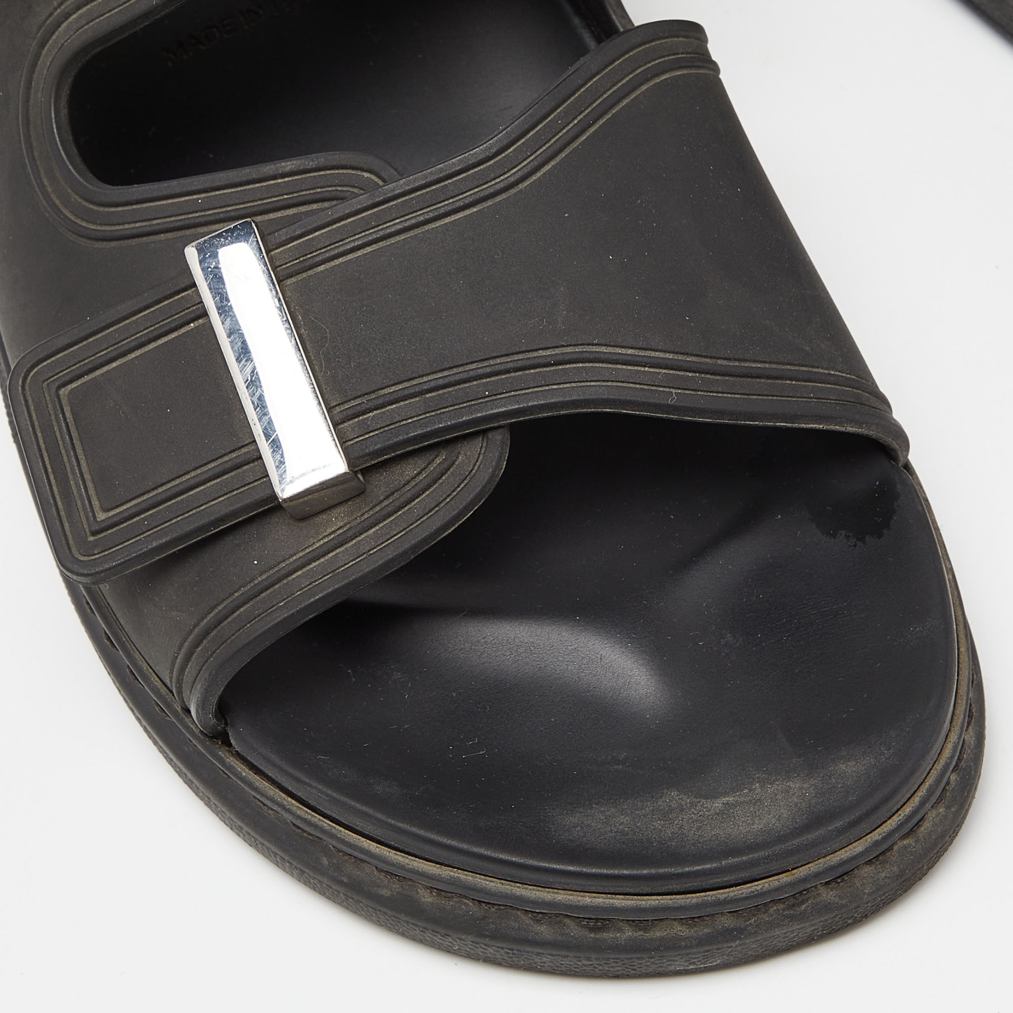 Alexander McQueen Black Rubber Birke Buckle Detail Slide Sandals Size 43