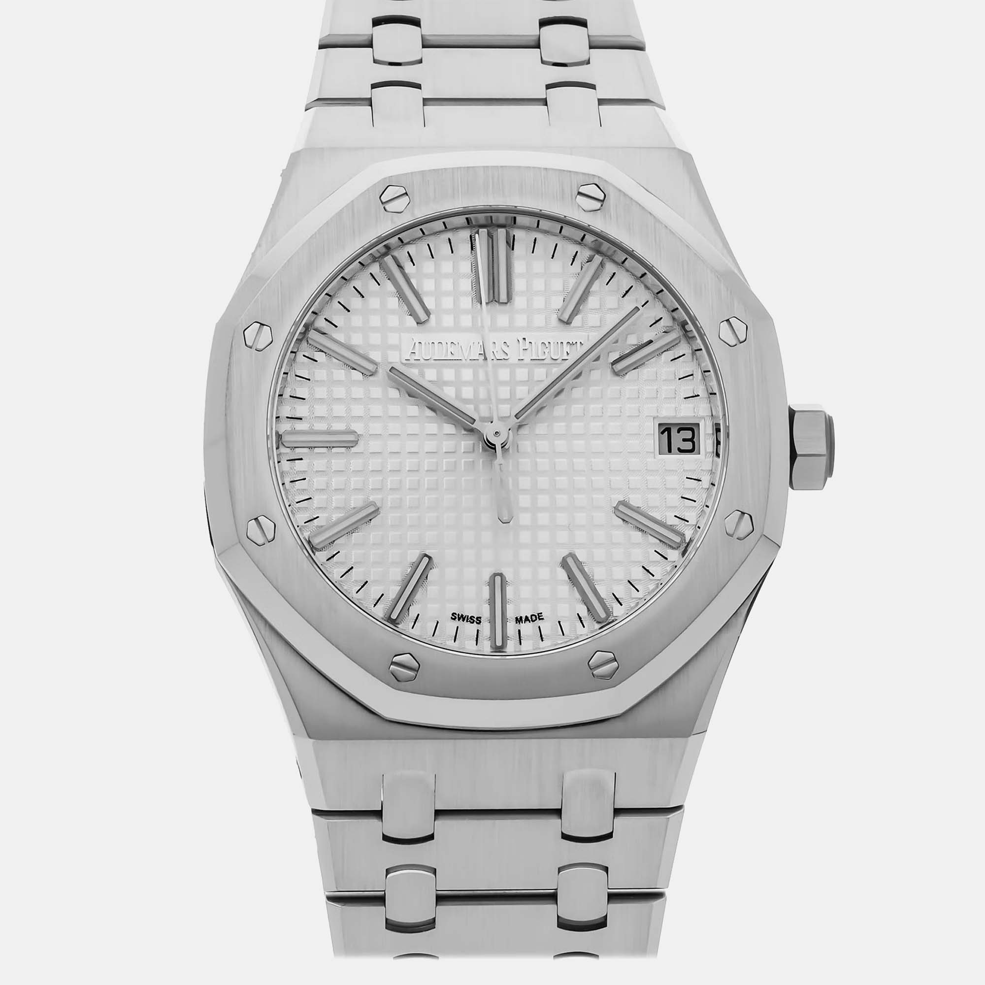 Audemars Piguet Silver Stainless Steel Royal Oak Automatic Men's Wristwatch 41 mm
Audemars Piguet Silver Stainless Steel Royal Oak Automatic Men's Wristwatch 41 mm