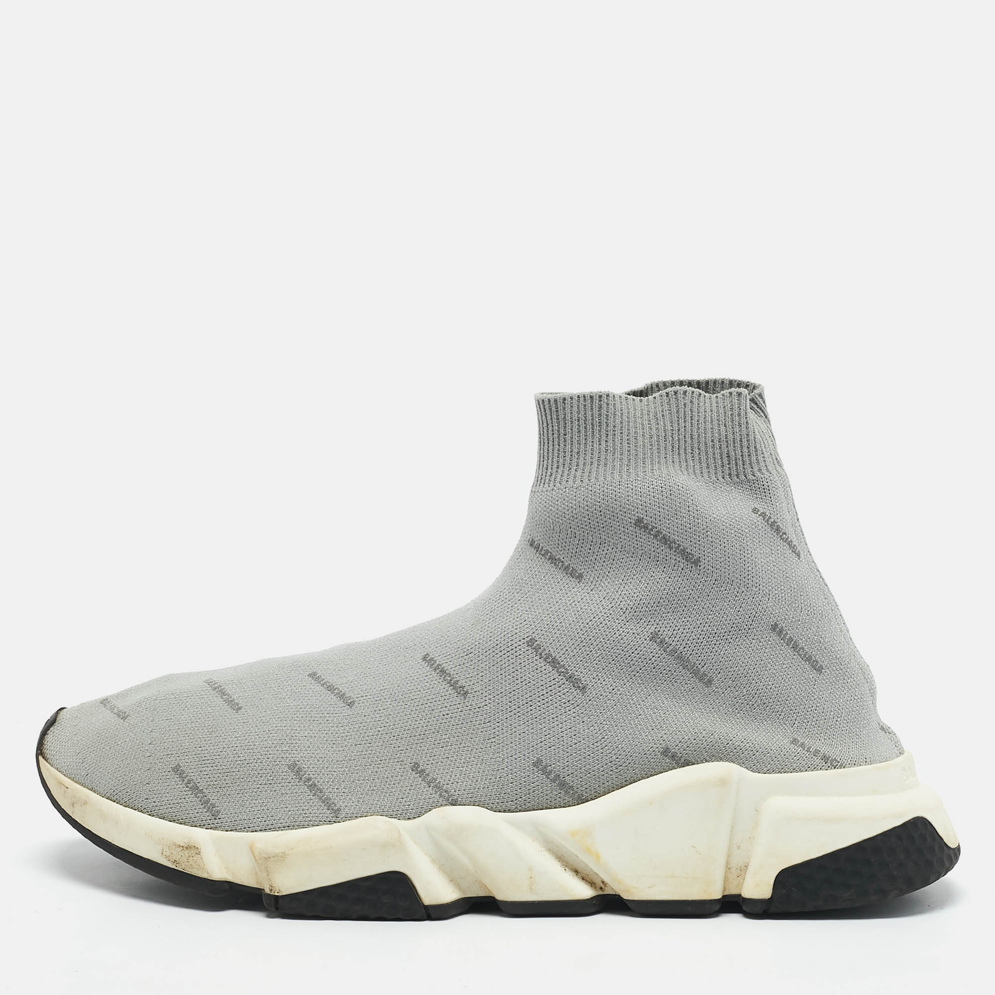 Balenciaga Light Grey Knit Fabric Allover Logo Speed Trainer Slip On Sneakers Size
Balenciaga Light Grey Knit Fabric Allover Logo Speed Trainer Slip On Sneakers Size