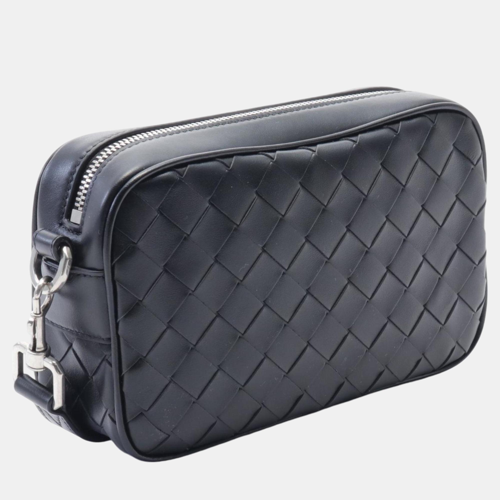 Bottega Veneta Black Leather Intrecciato Shoulder Bag