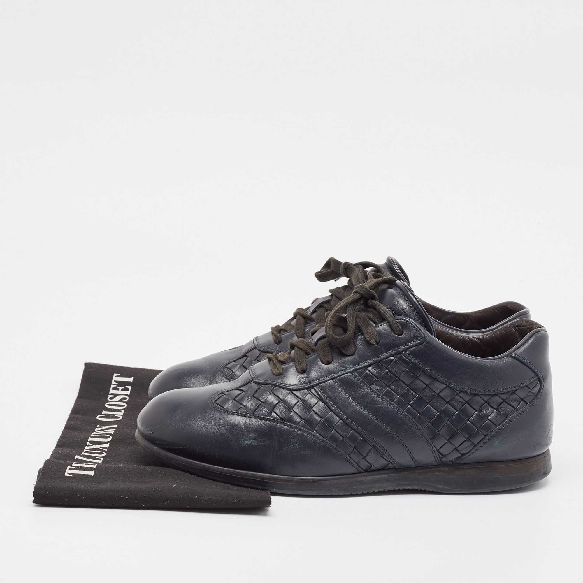 Bottega Veneta Navy Blue Intrecciato Lace Up Sneakers Size 41