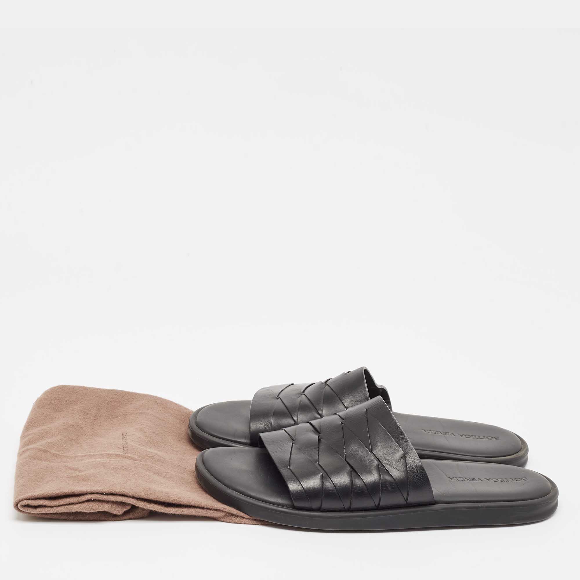 Bottega Veneta Black Leather Flat Slides Size 44