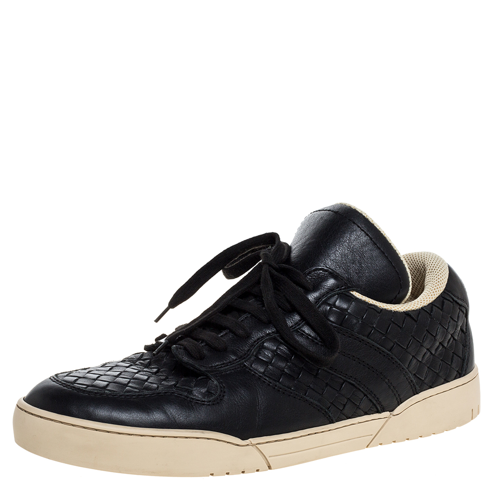 Image of Bottega Veneta Black Intrecciato Leather Lace Up Low Top Sneakers Size