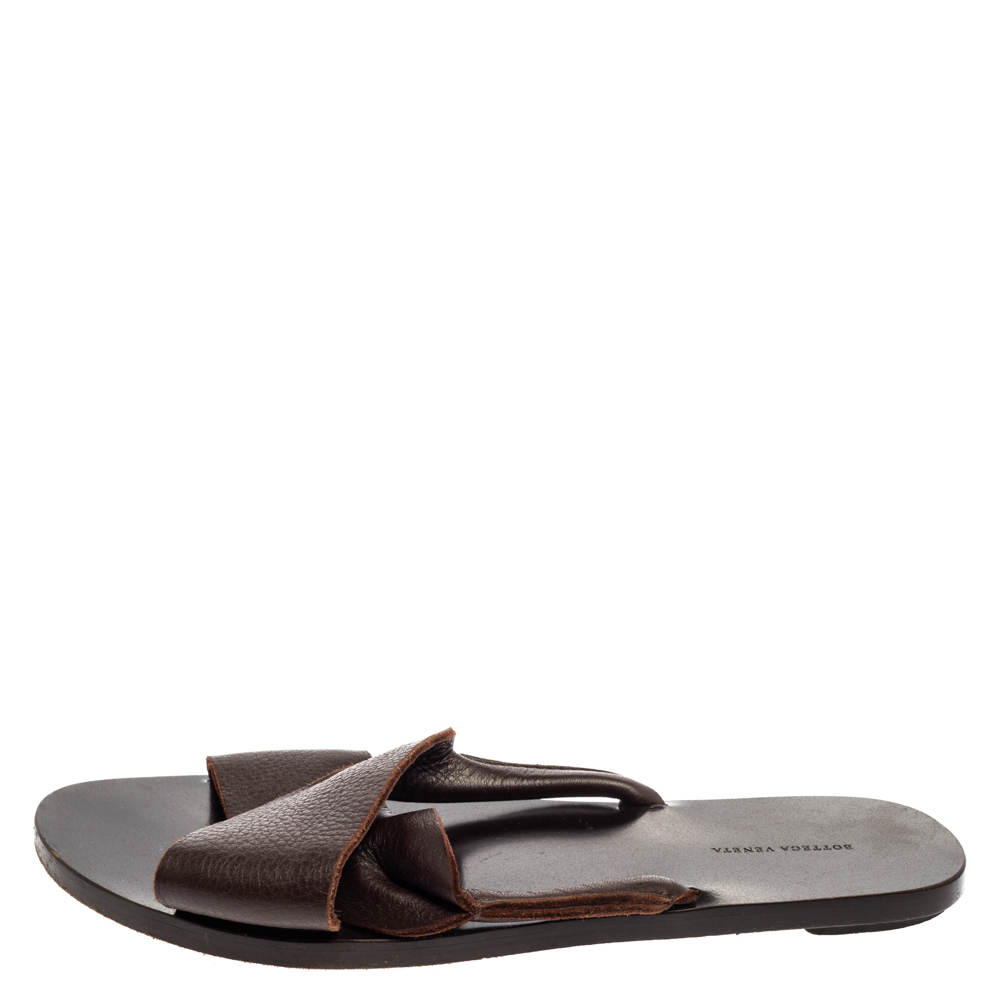 Bottega Veneta Brown Leather Cross Strap Slide Sandals Size
Bottega Veneta Brown Leather Cross Strap Slide Sandals Size