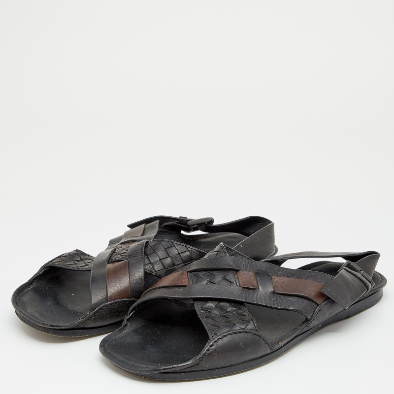 Bottega Veneta Black/Dark Brown Intrecciato Leather Criss Cross Flat Sandals Size
Bottega Veneta Black/Dark Brown Intrecciato Leather Criss Cross Flat Sandals Size