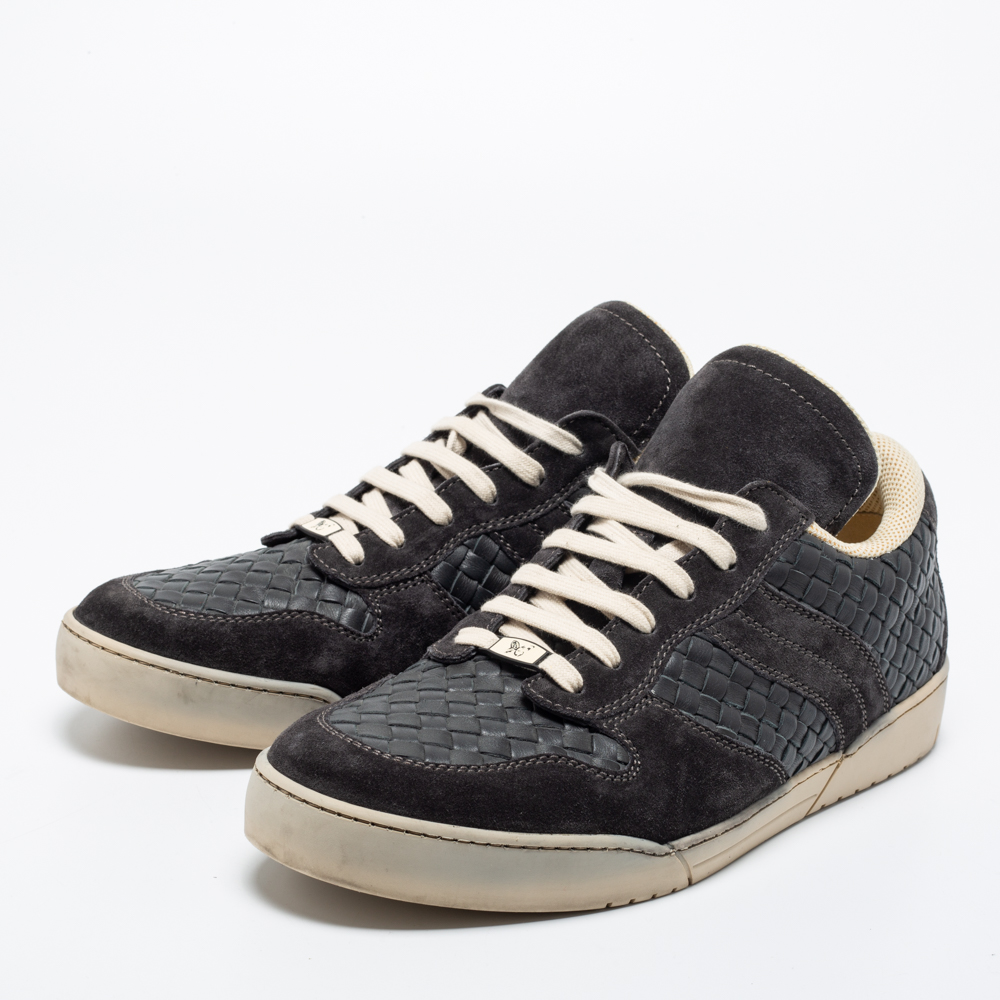 Bottega Veneta Dark Grey Intrecciato Leather and Suede Low-Top Sneakers Size
Bottega Veneta Dark Grey Intrecciato Leather and Suede Low-Top Sneakers Size