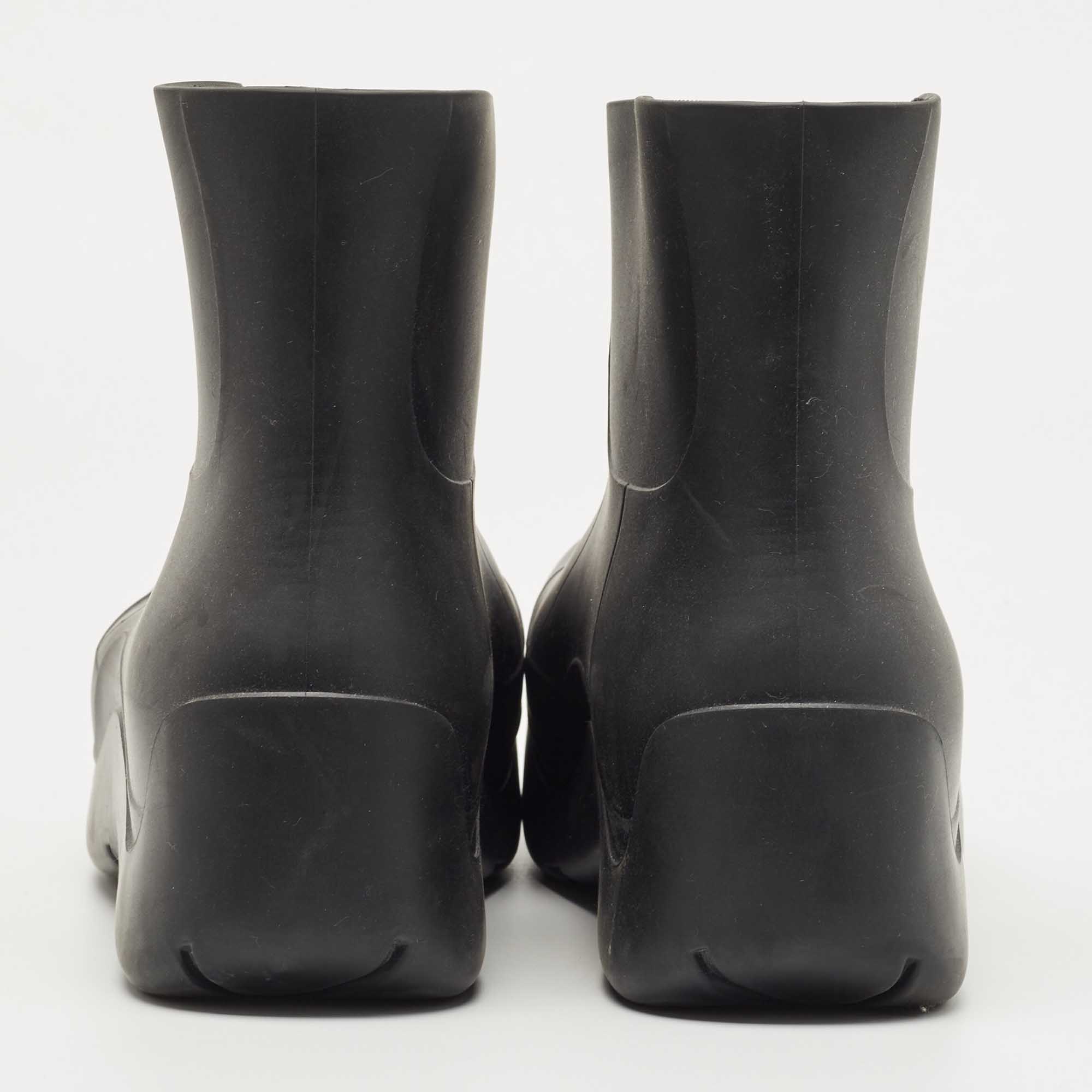 Bottega Veneta Black  Rubber Puddle Ankle Boot Size 42
