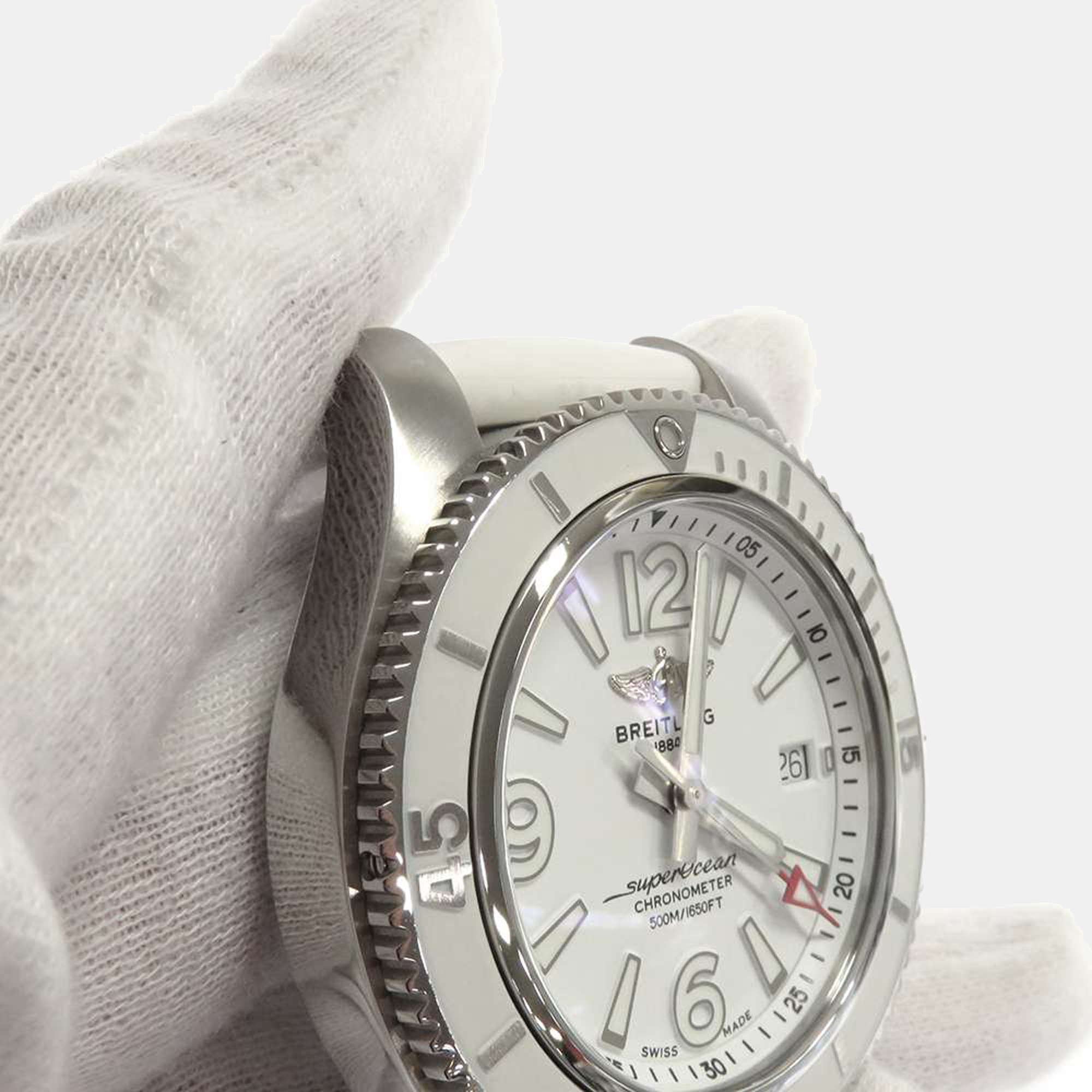 Breitling White Stainless Steel Superocean A17366D21A1S1 Automatic Men's Wristwatch 43 Mm