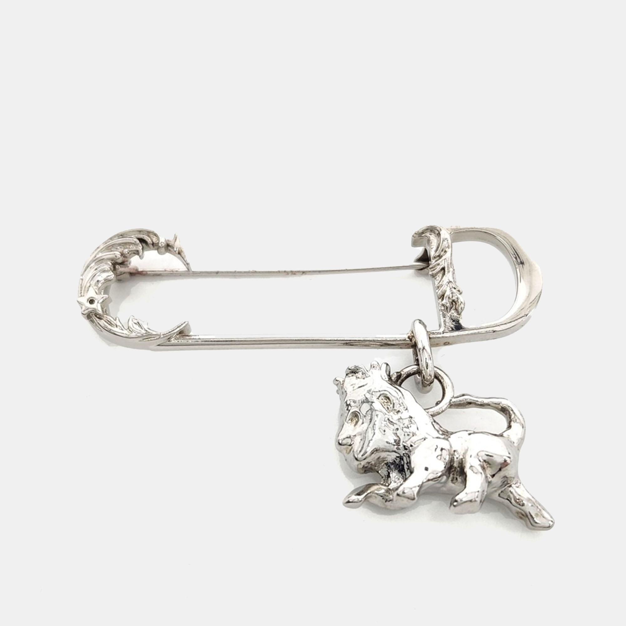 Dior Silver Lion Head Charm Brooch
Dior Silver Lion Head Charm Brooch