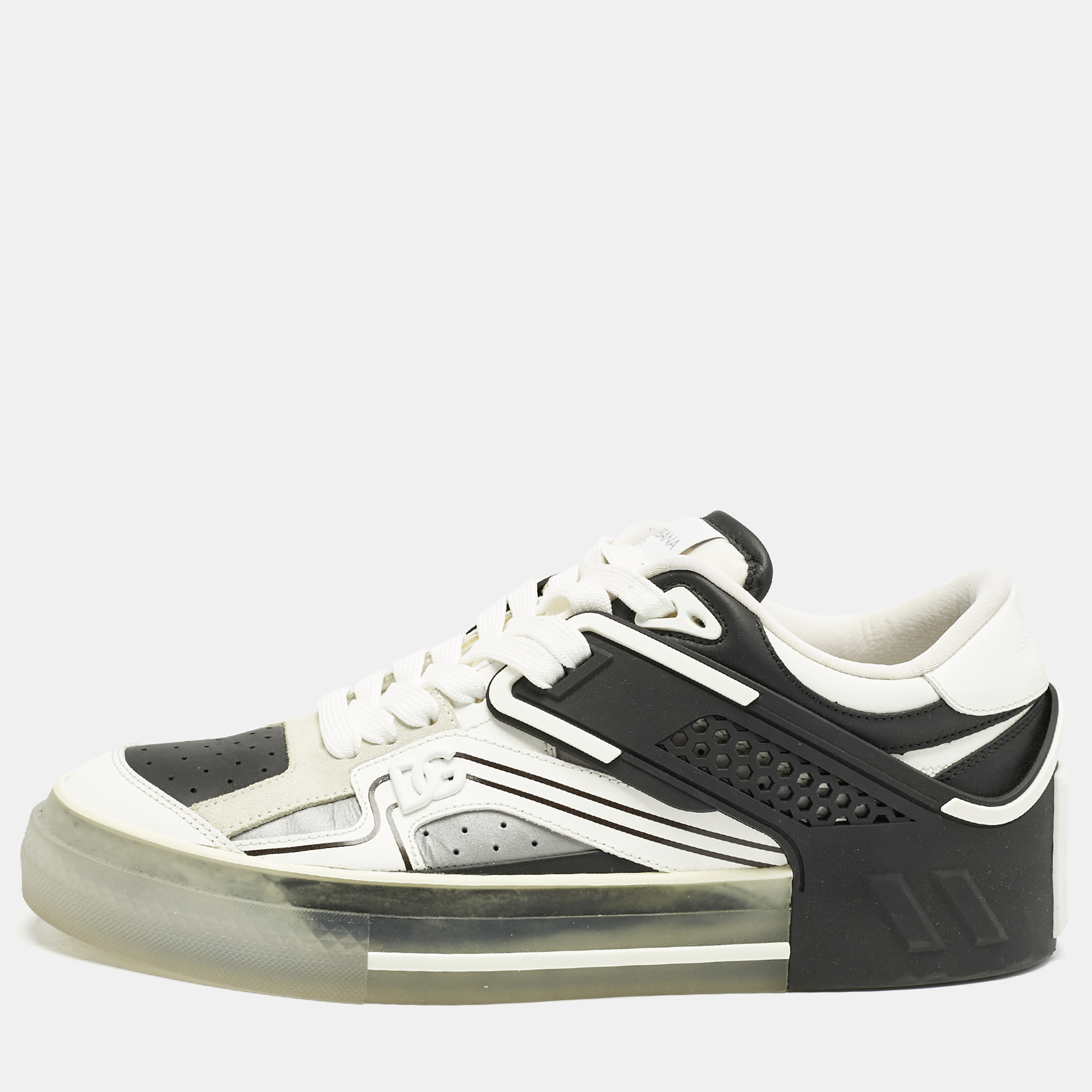 Dolce & Gabbana White/Black Leather and Rubber Custom 2.Zero Sneakers Size
Dolce & Gabbana White/Black Leather and Rubber Custom 2.Zero Sneakers Size