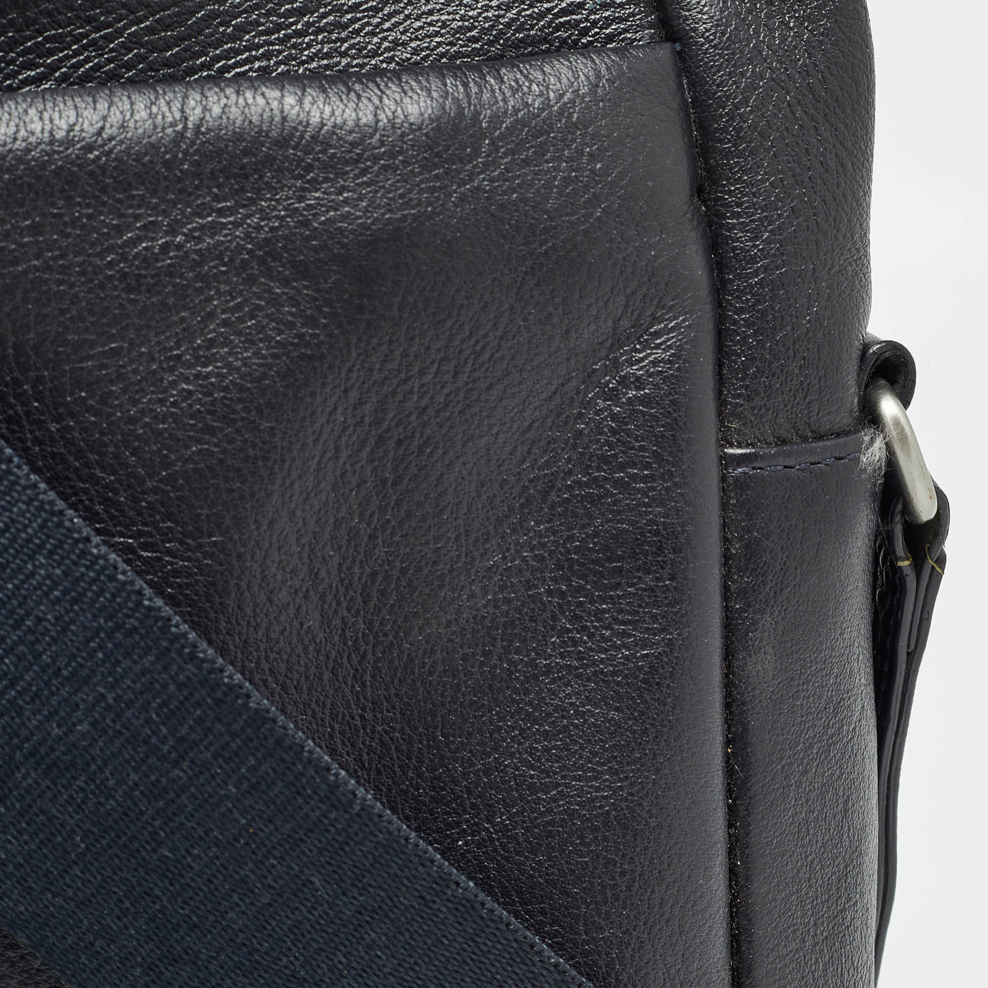 Dunhill Black Leather Zip Messenger Bag