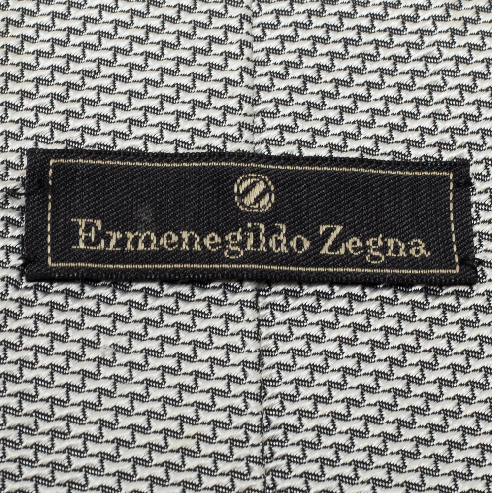 Ermenegildo Zegna Silver Patterned Silk Tie