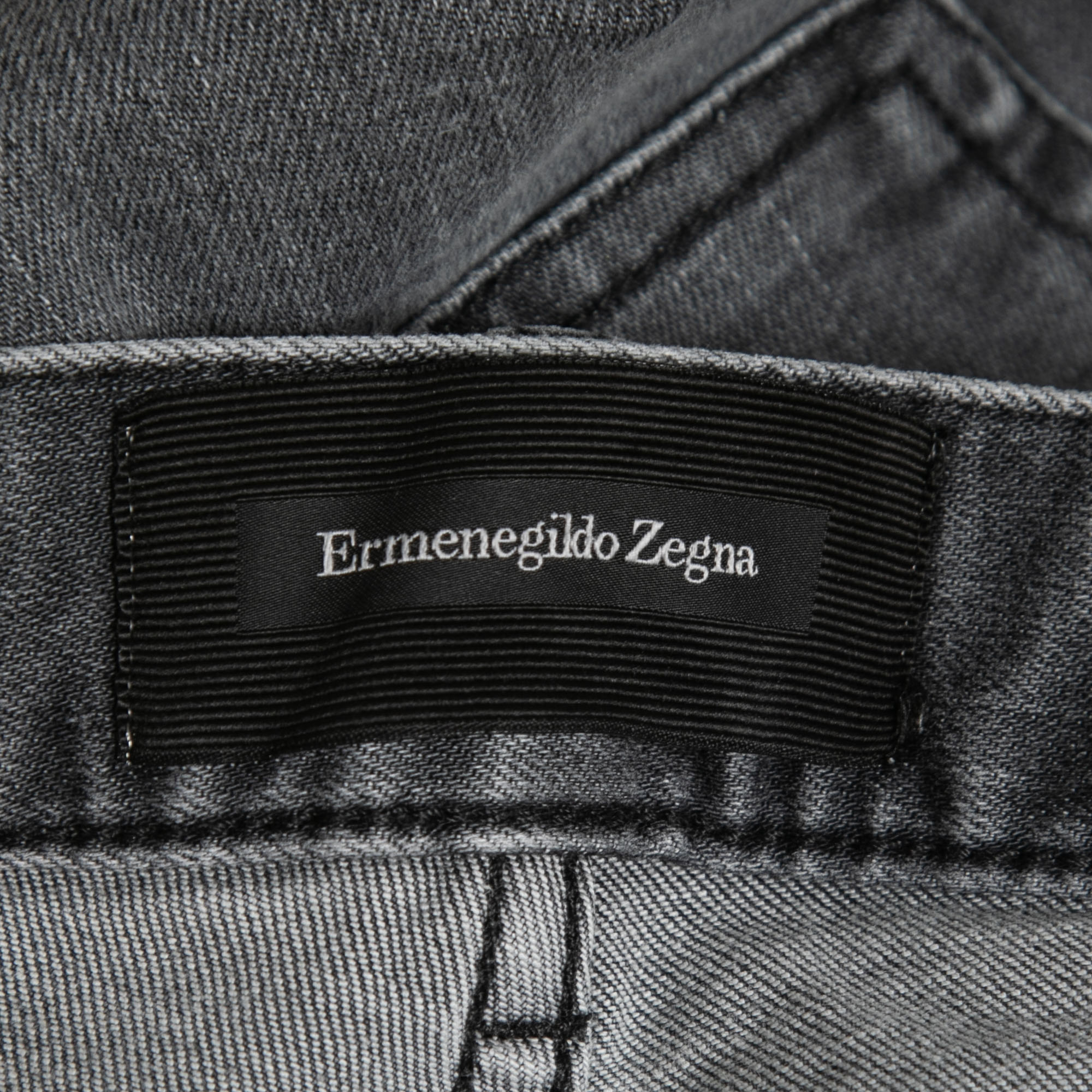 Ermenegildo Zegna Grey Distressed Denim Tapered Leg Jeans M Waist 32