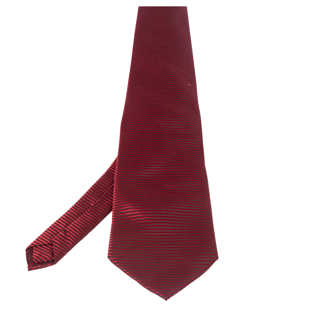 Giorgio Armani Vintage Red Striped Jacquard Silk Traditional Tie
