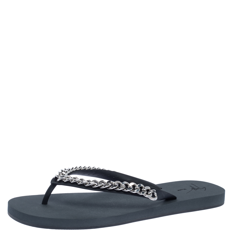 Image of Giuseppe Zanotti Black Rubber Sunset Chain Detail Flip Flops Size