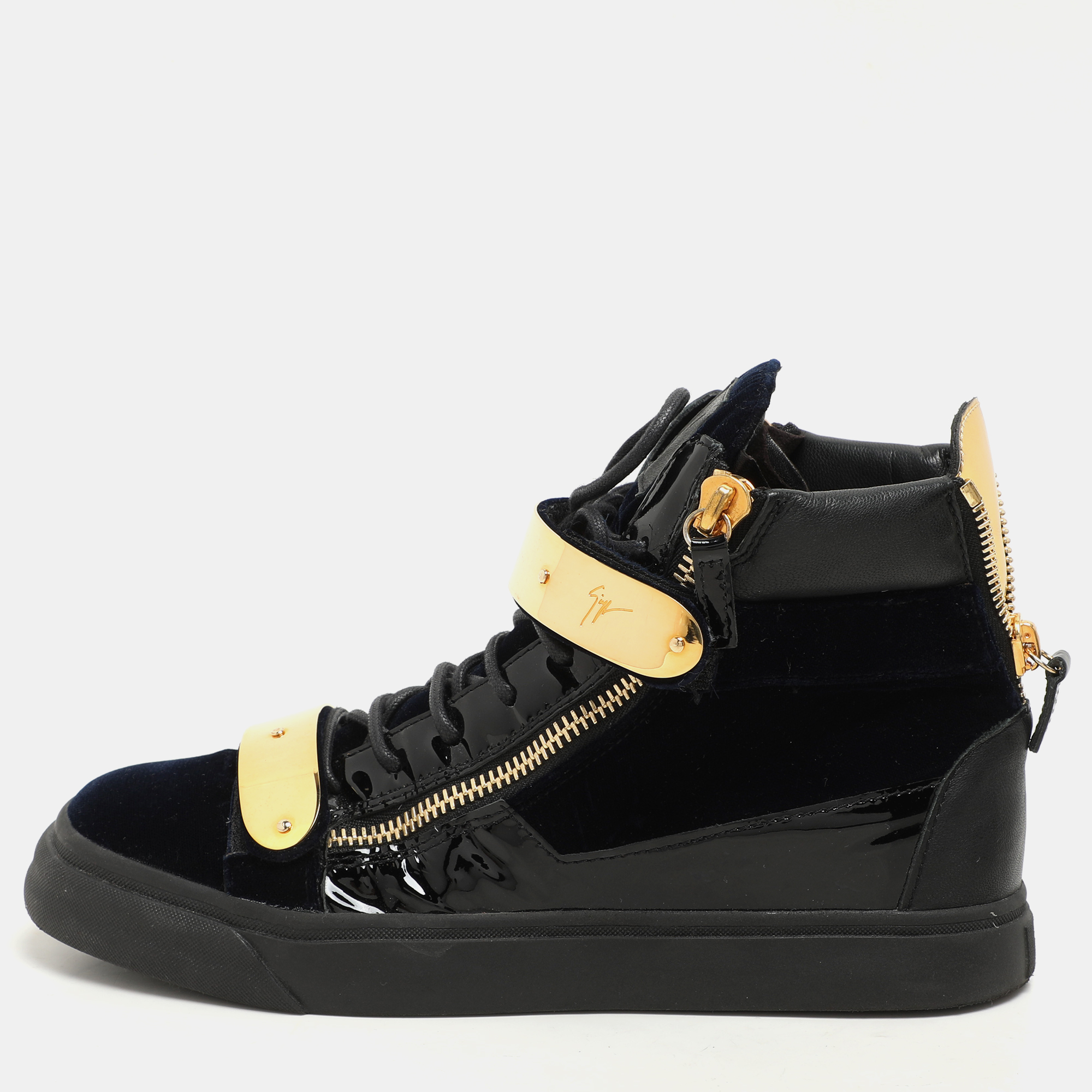 Giuseppe Zanotti Navy Blue/Black Velvet And Patent Leather Coby High Top Sneakers Size 41
Giuseppe Zanotti Navy Blue/Black Velvet And Patent Leather Coby High Top Sneakers Size 41
