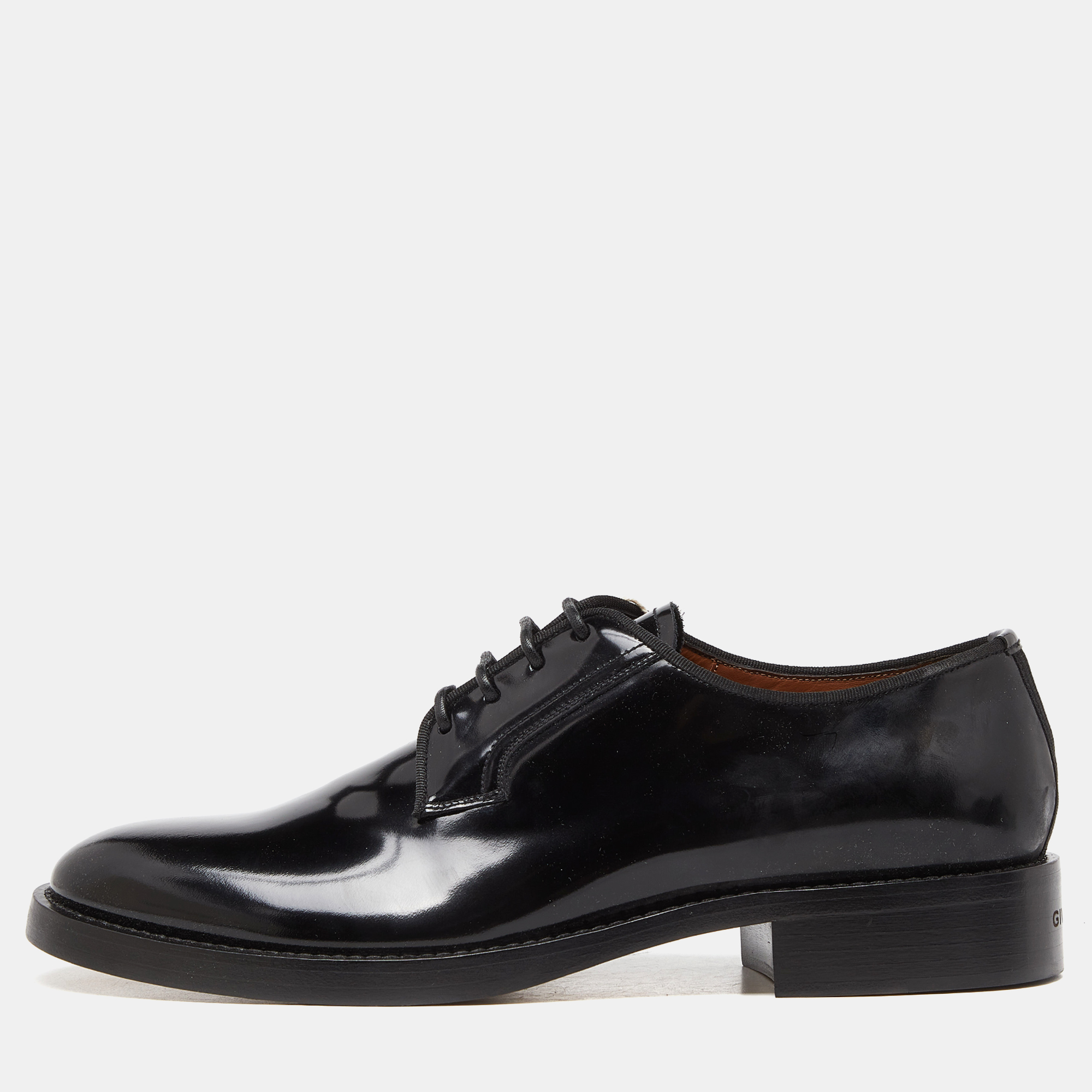 

Givenchy Black Patent Leather Derby