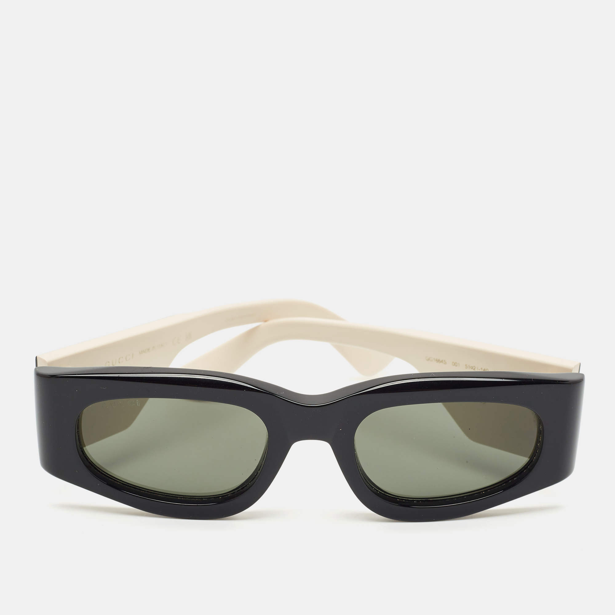 Gucci Black/White GG1664S Interlocking G Rectangular Sunglasses
Gucci Black/White GG1664S Interlocking G Rectangular Sunglasses