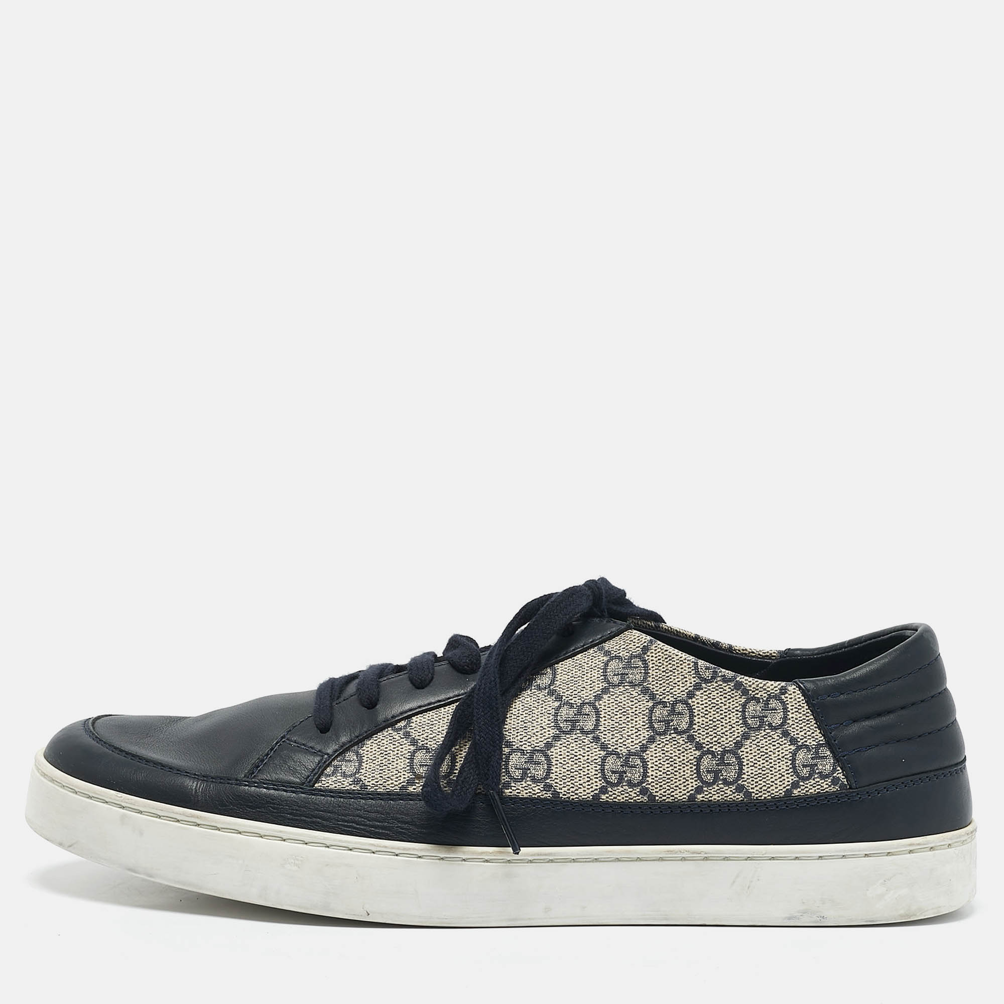 Gucci Navy Blue GG Supreme Canvas and Leather Low Top Sneakers Size 45
Gucci Navy Blue GG Supreme Canvas and Leather Low Top Sneakers Size 45