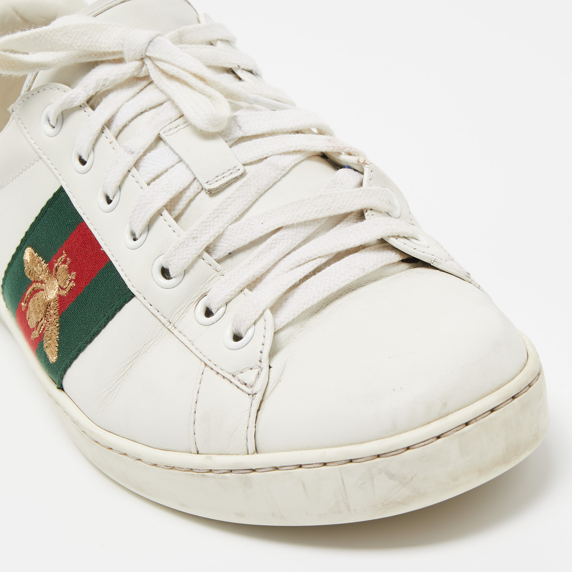 Gucci White Leather Embroidered Bee Ace Sneakers Size 43
