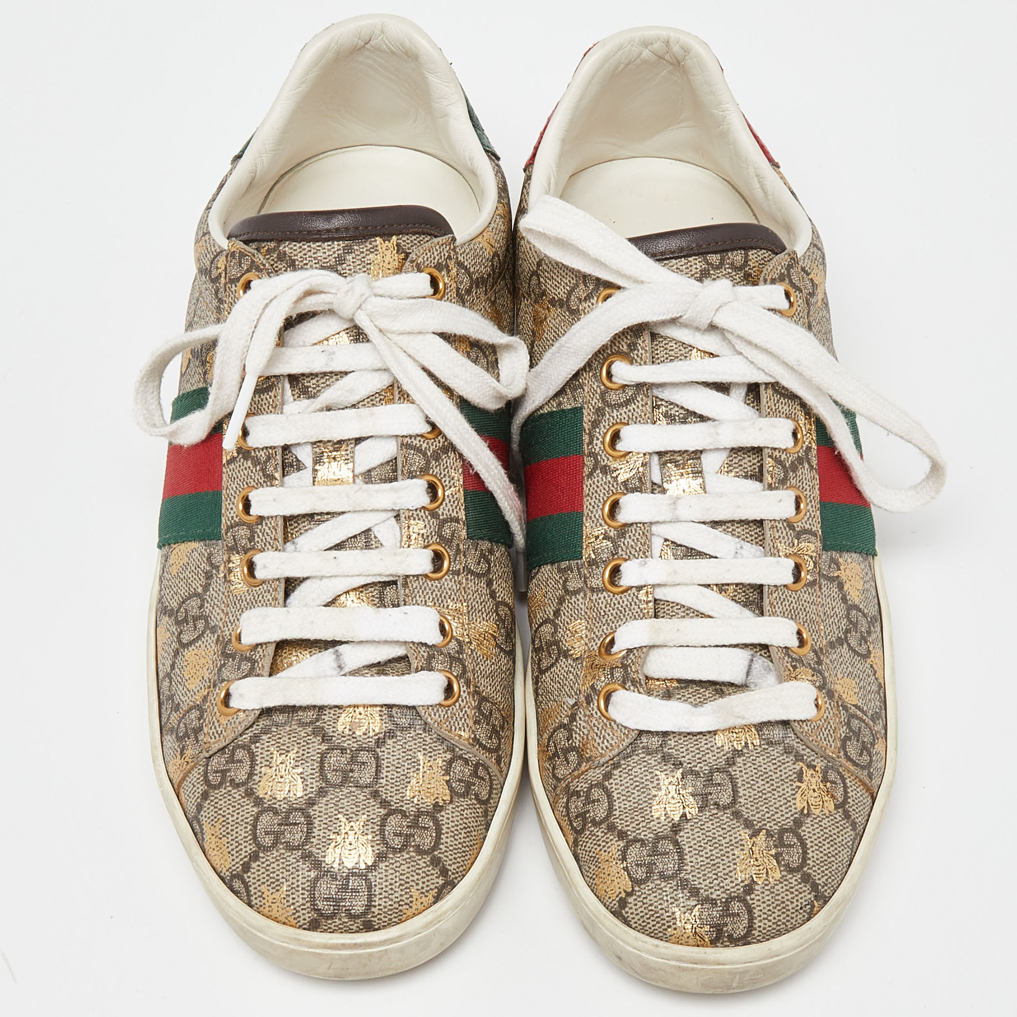 Gucci Beige GG Supreme Canvas Bee Print  Ace Low Top Sneakers Size 39