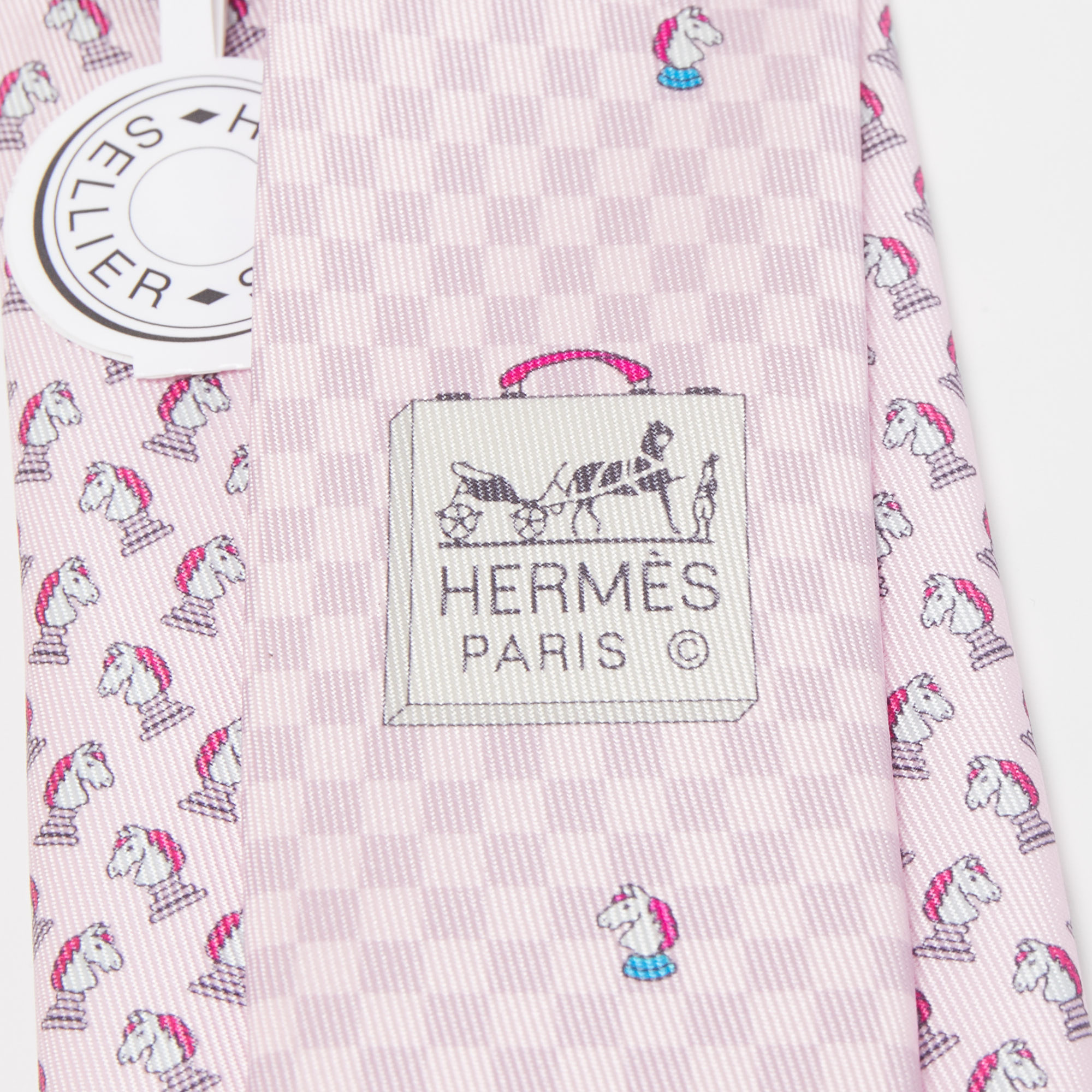 Hermès Pink Echec Et Mat Printed Silk Slim Tie
