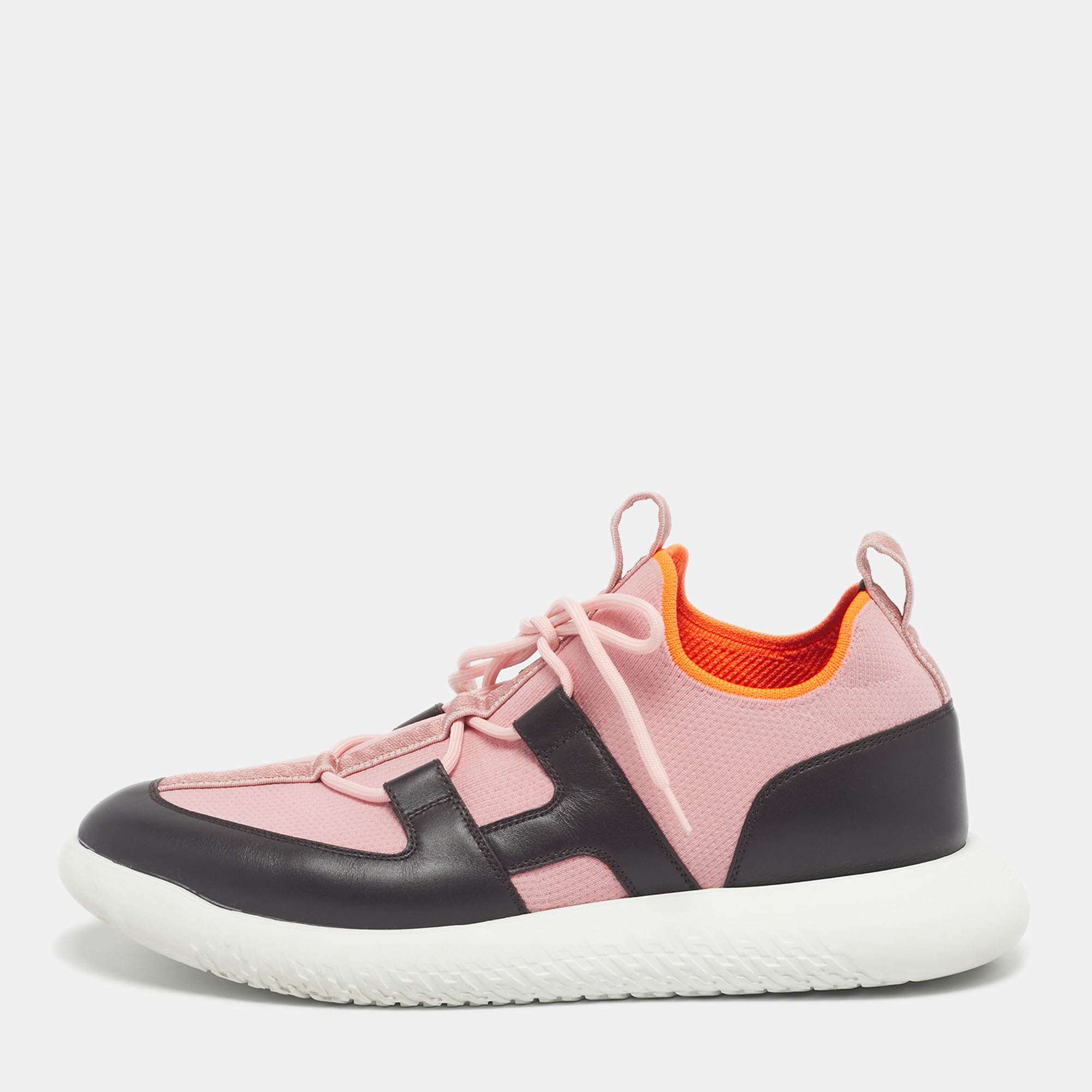 Hermes Black Knit Fabric Duel Low Top Sneakers Size
Hermes Black Knit Fabric Duel Low Top Sneakers Size