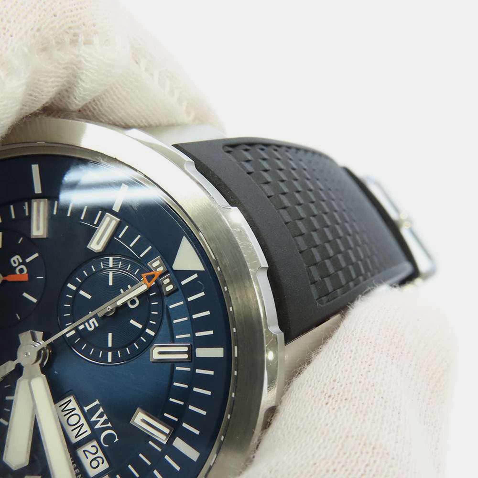 IWC Blue Stainless Steel Aquatimer IW376805 Automatic Men's Wristwatch 44 Mm