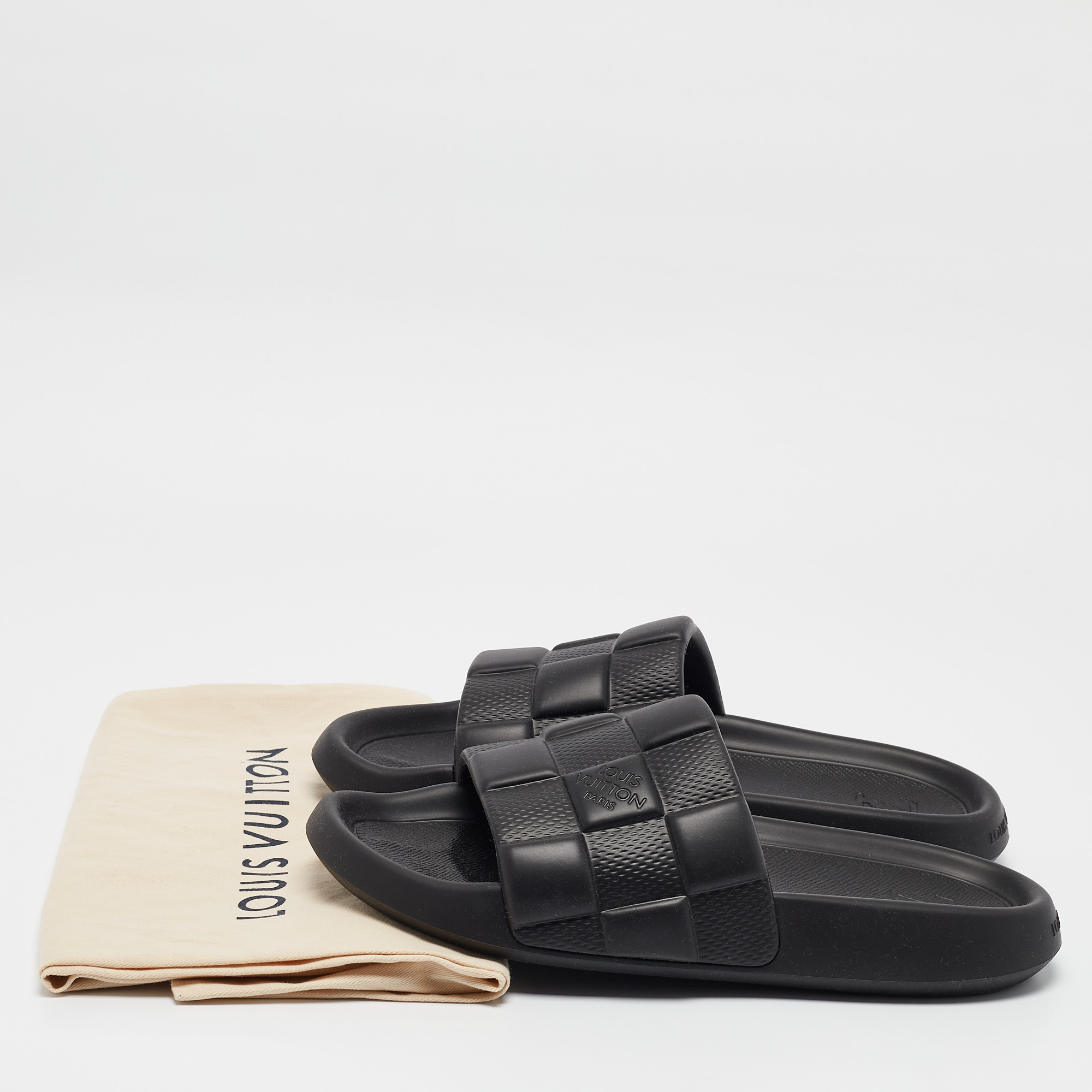 Louis Vuitton Black Rubber Waterfront Slide Sandals Size 43