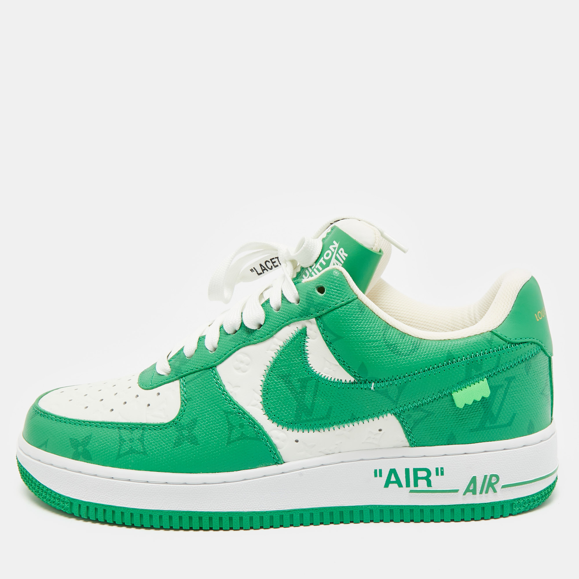 Louis Vuitton x Nike Green/White Monogram Canvas and Leather Air Force 1 Sneakers Size 42
Louis Vuitton x Nike Green/White Monogram Canvas and Leather Air Force 1 Sneakers Size 42
