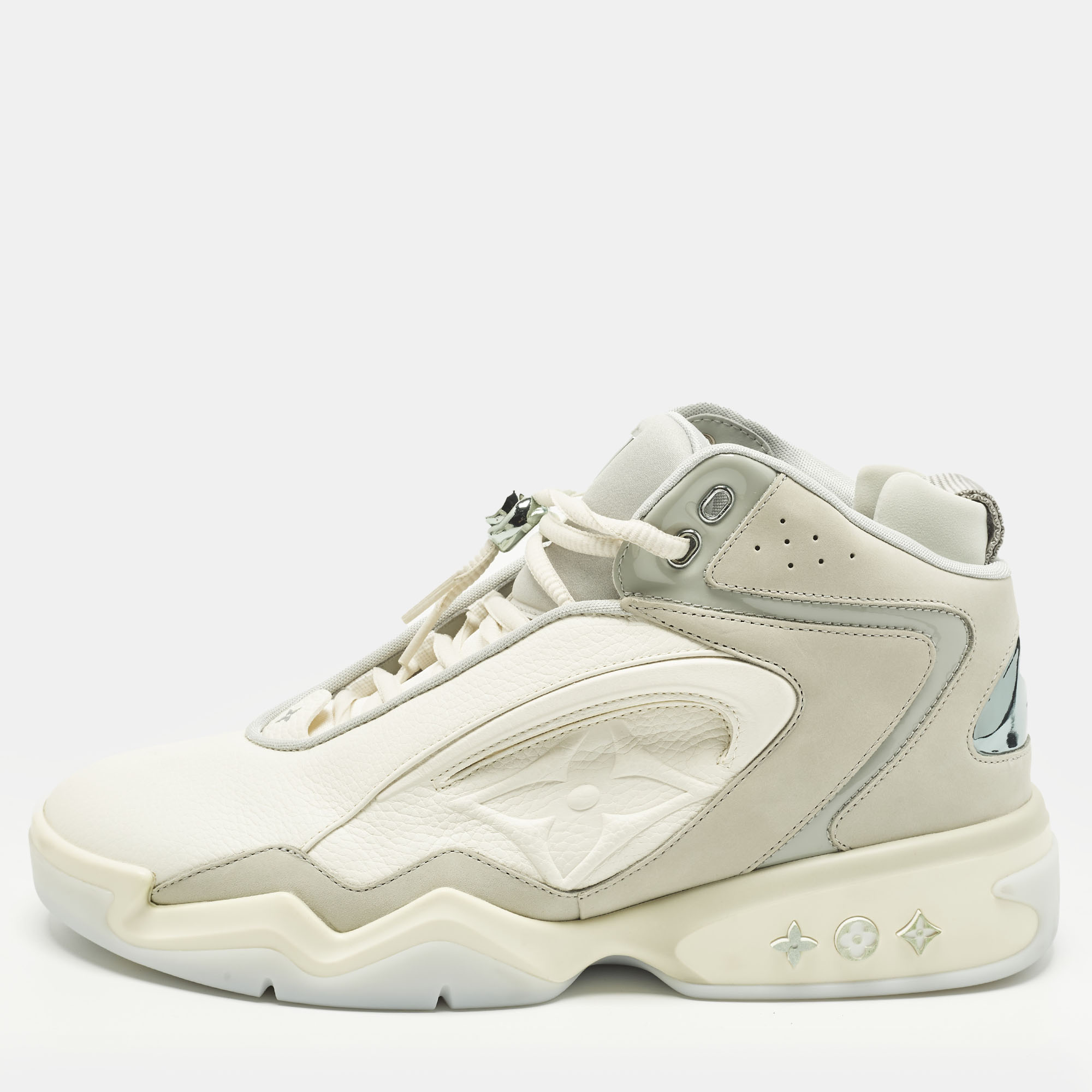 Louis Vuitton Trainer 2 Size 43 Tricolor Leather and Nubuck Leather High Top Sneakers, Grey
Louis Vuitton Trainer 2 Size 43 Tricolor Leather and Nubuck Leather High Top Sneakers, Grey