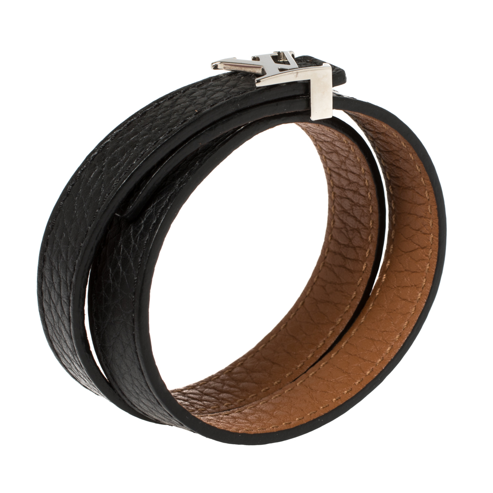 Louis Vuitton Black/Brown Leather Reversible Initiales Double Wrap Bracelet
Louis Vuitton Black/Brown Leather Reversible Initiales Double Wrap Bracelet
