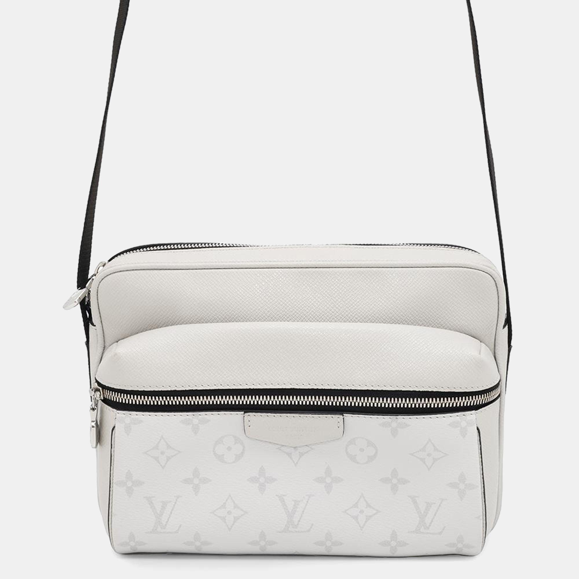 Louis Vuitton Blanc Monogram Taiga Leather Outdoor Messenger Bag, White
Louis Vuitton Blanc Monogram Taiga Leather Outdoor Messenger Bag, White