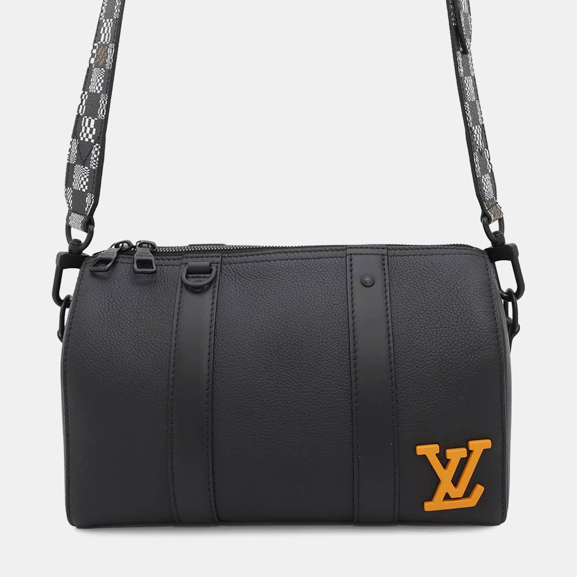 Louis Vuitton City Keepall Noir Grain Leather Damier - Distorted, Black
Louis Vuitton City Keepall Noir Grain Leather Damier - Distorted, Black