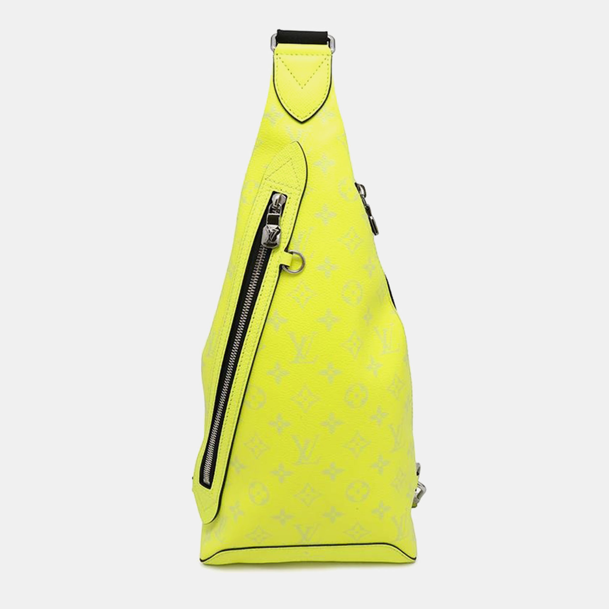 Louis Vuitton Duo Sling Bag Taigarama Jaune Monogram Taiga Leather, Green
Louis Vuitton Duo Sling Bag Taigarama Jaune Monogram Taiga Leather, Green