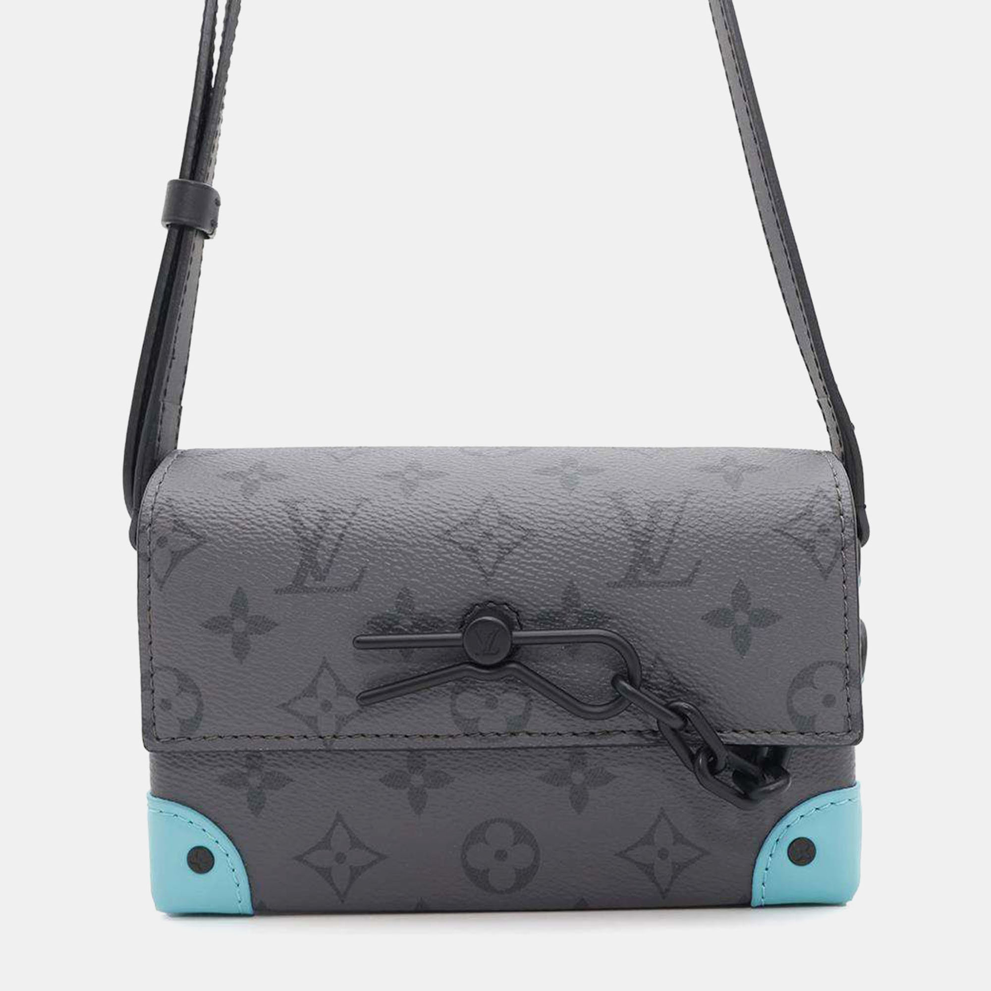 Louis Vuitton Steamer Wearable Wallet Gray/Turquoise Monogram Eclipse Reverse, Grey
Louis Vuitton Steamer Wearable Wallet Gray/Turquoise Monogram Eclipse Reverse, Grey
