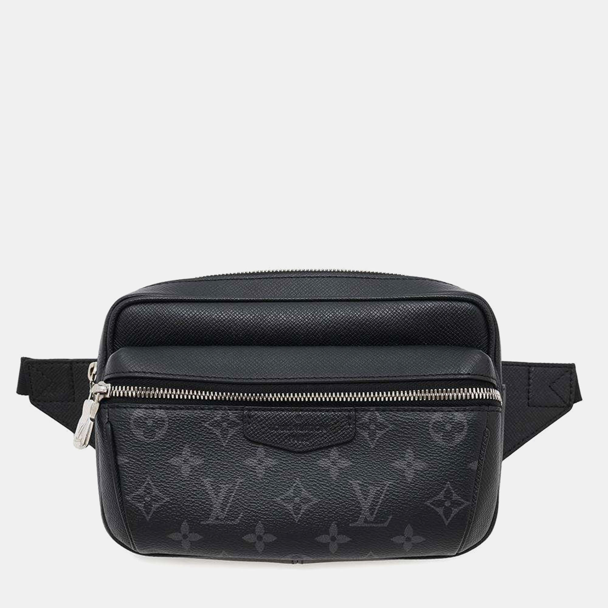 Louis Vuitton Noir Taiga Leather Monogram Eclipse PM Bumbag, Black
Louis Vuitton Noir Taiga Leather Monogram Eclipse PM Bumbag, Black