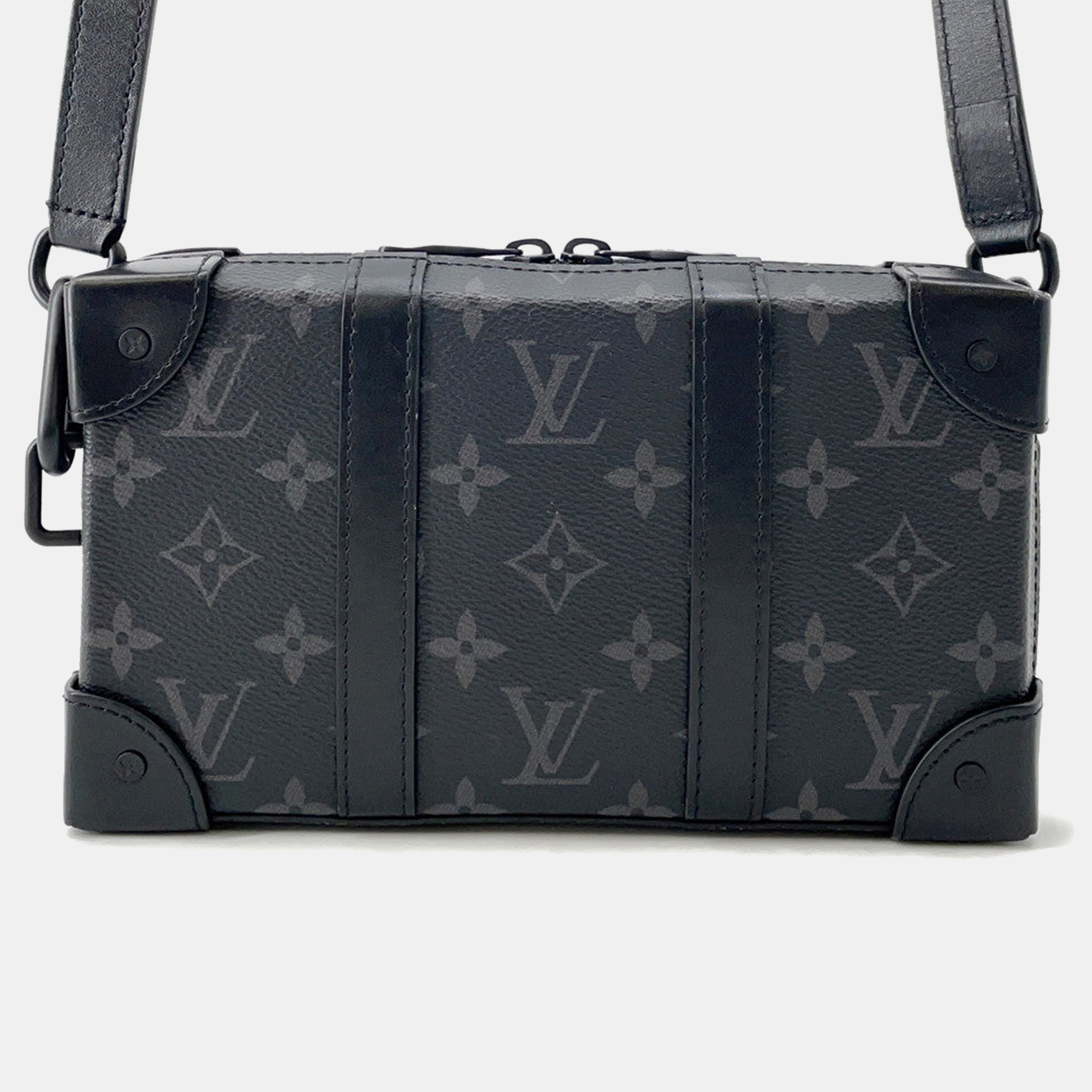 Louis Vuitton Soft Trunk / Wallet Noir Monogram Eclipse, Black 
Louis Vuitton Soft Trunk / Wallet Noir Monogram Eclipse, Black
