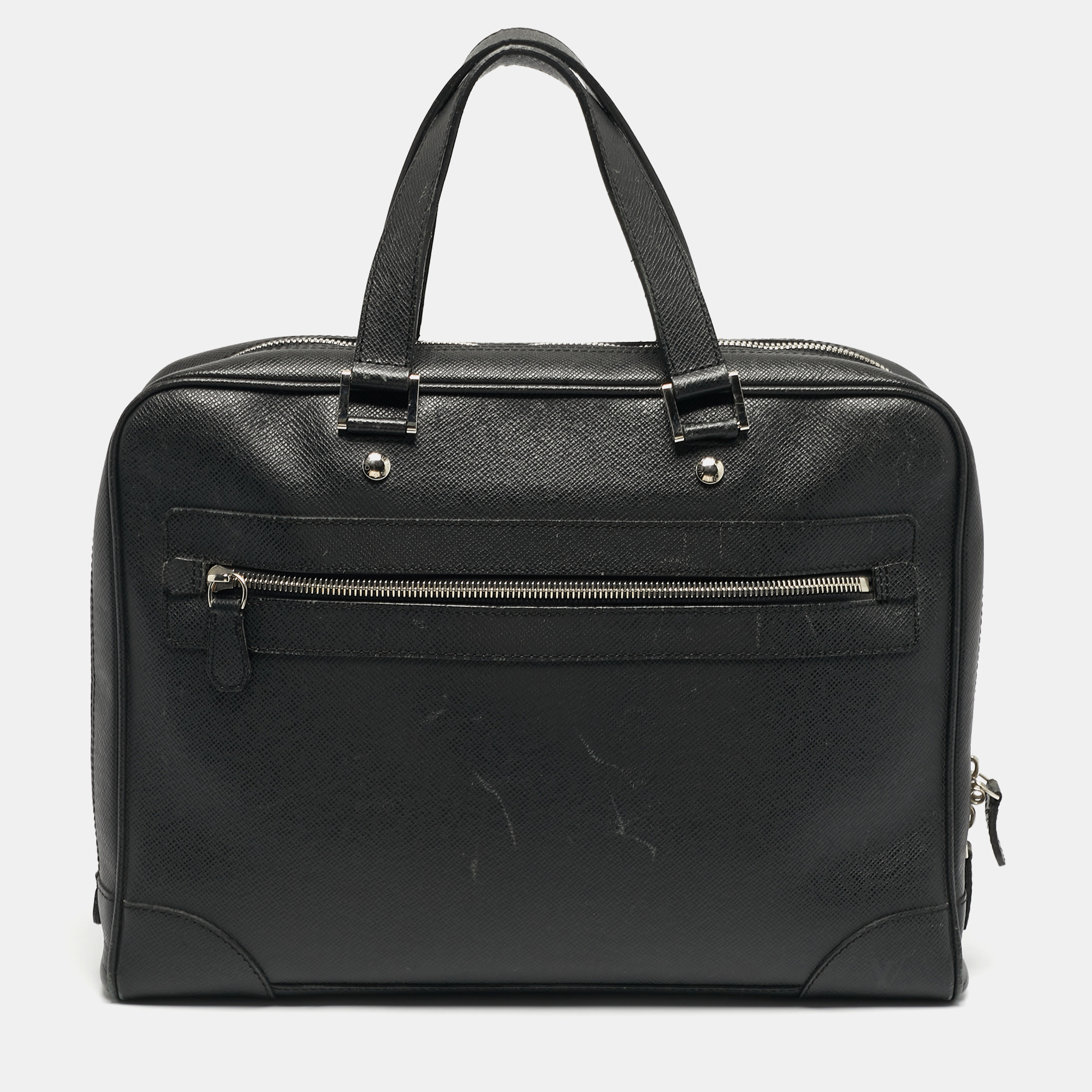 Louis Vuitton Black Taiga Leather Alexander Briefcase
Louis Vuitton Black Taiga Leather Alexander Briefcase