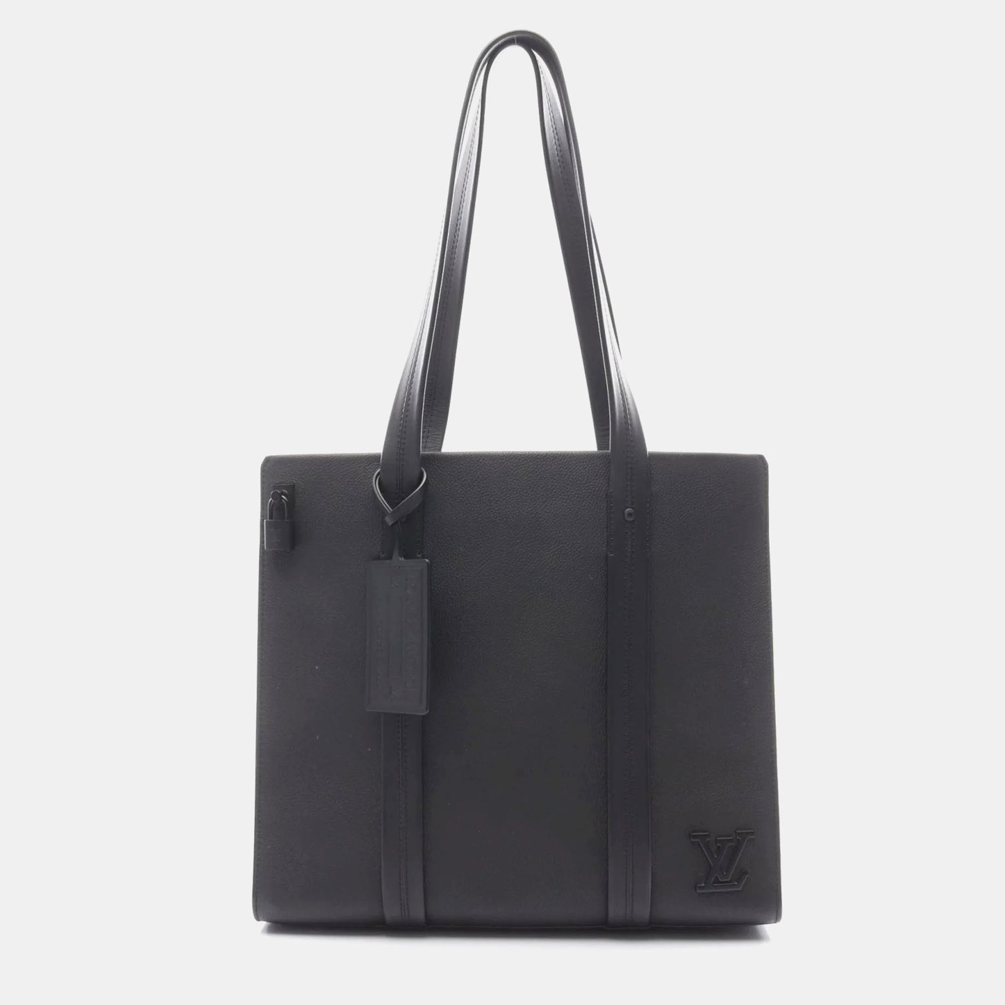 Louis Vuitton Take Off Aerogram Black Calfskin Leather Tote Bag
Louis Vuitton Take Off Aerogram Black Calfskin Leather Tote Bag