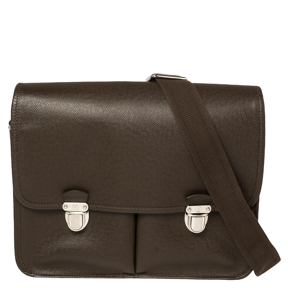 Louis Vuitton Grizzli Taiga Leather Alexei Messenger Bag