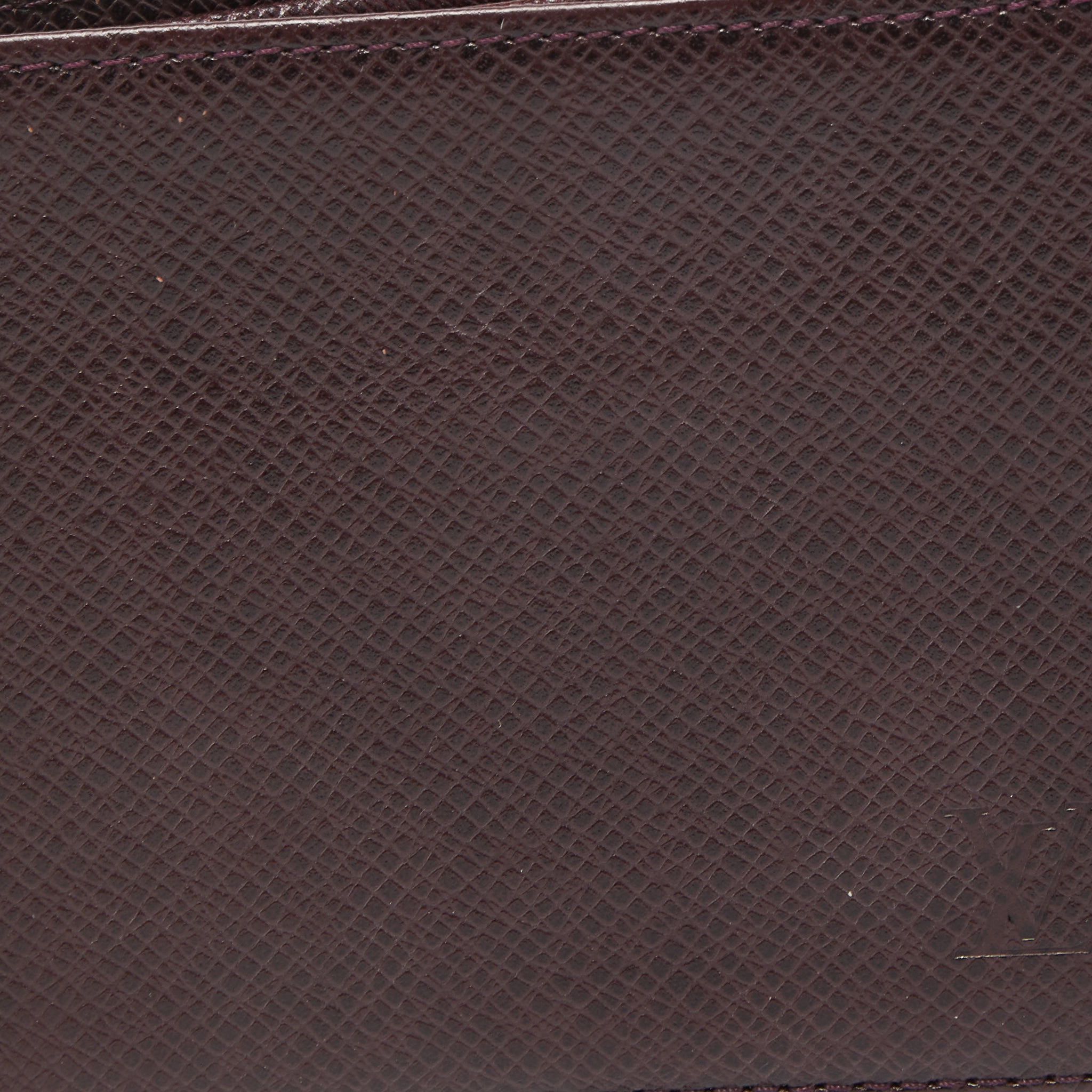 Louis Vuitton Burgundy Taiga Leather Bifold Wallet