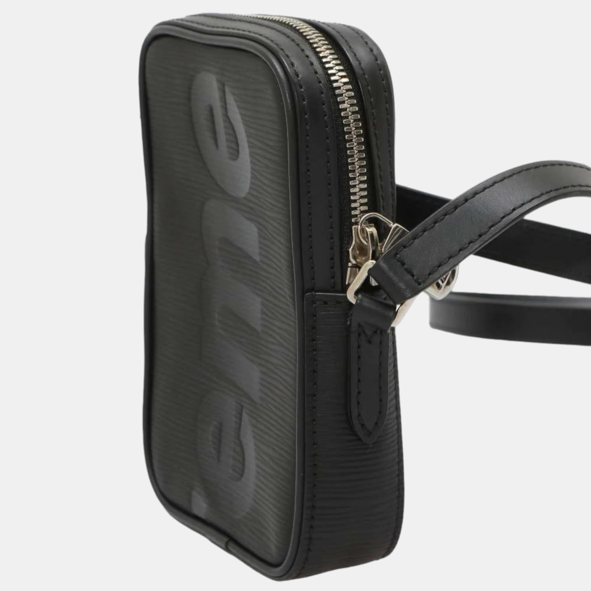 

Louis Vuitton x Supreme Black Epi Leather Danube PM Messenger Bag