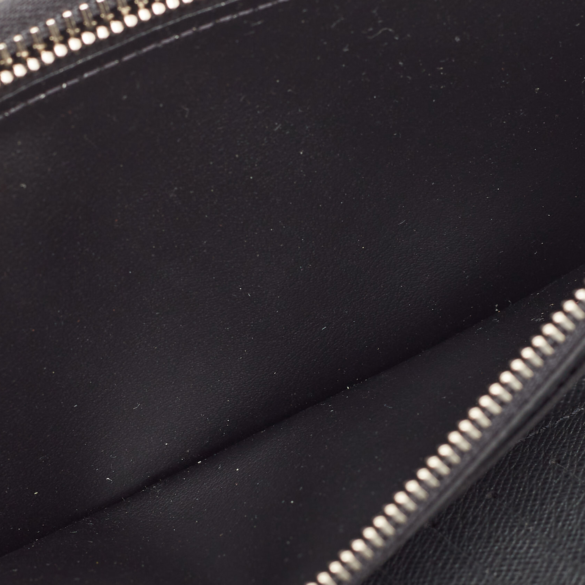 Louis Vuitton Antracite Nacre Taiga Leather Vertical Zippy Wallet