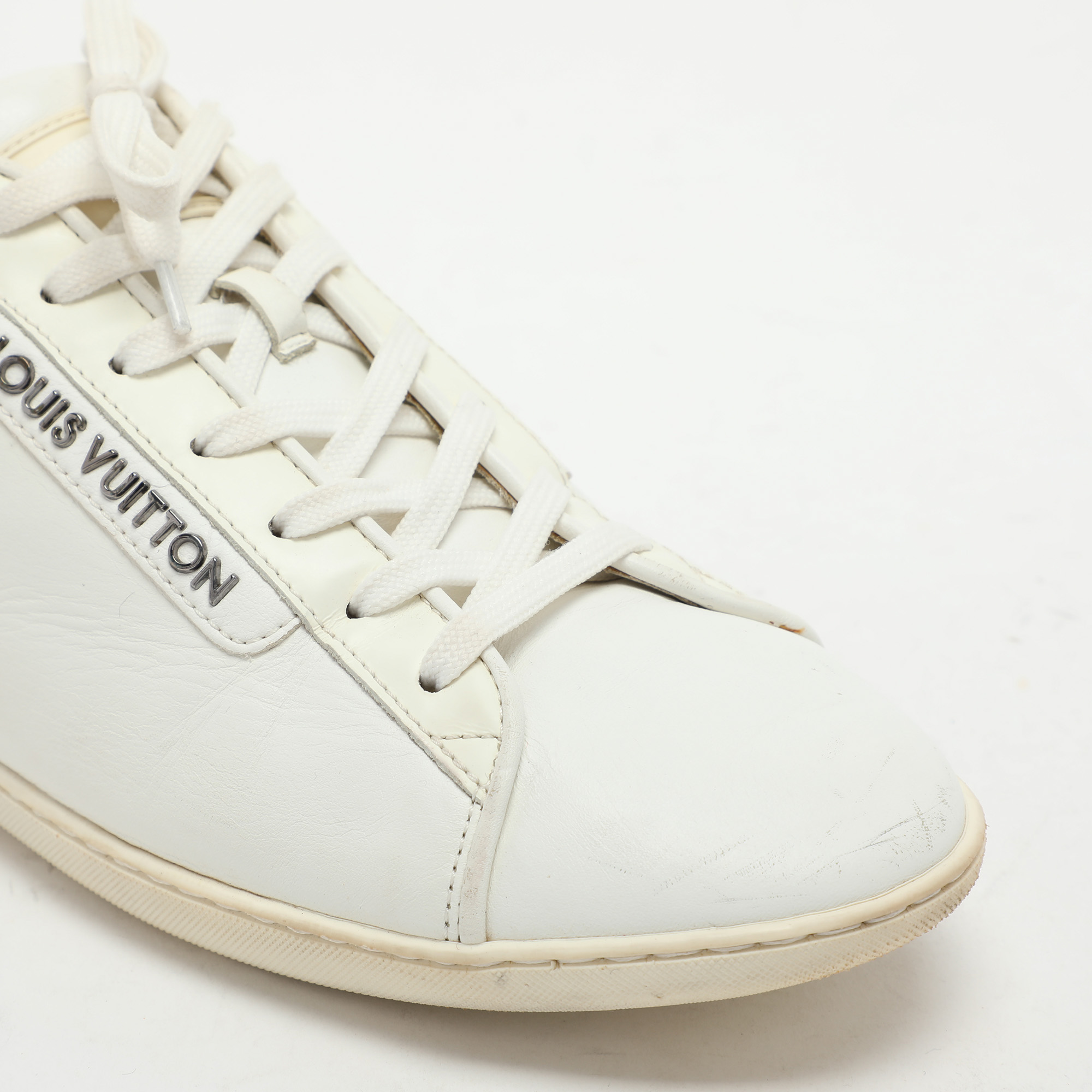 Louis Vuitton White Leather Low Top Sneakers Size 42.5