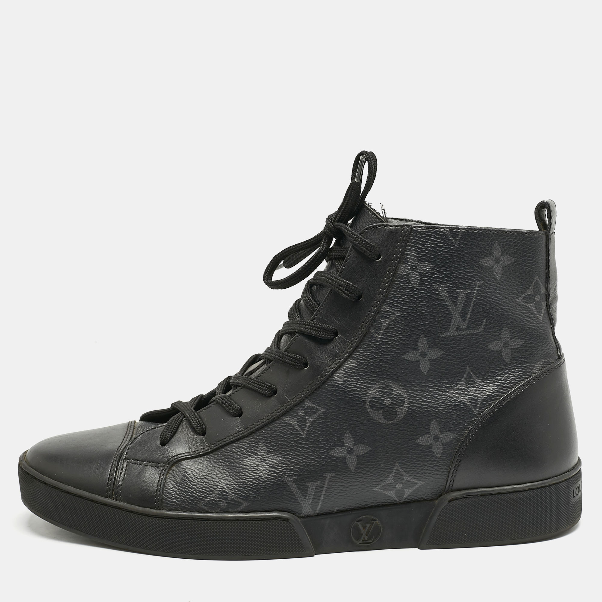 Louis Vuitton Black Monogram Eclipse Canvas and Leather Match Up High Top Sneakers Size 40
Louis Vuitton Black Monogram Eclipse Canvas and Leather Match Up High Top Sneakers Size 40